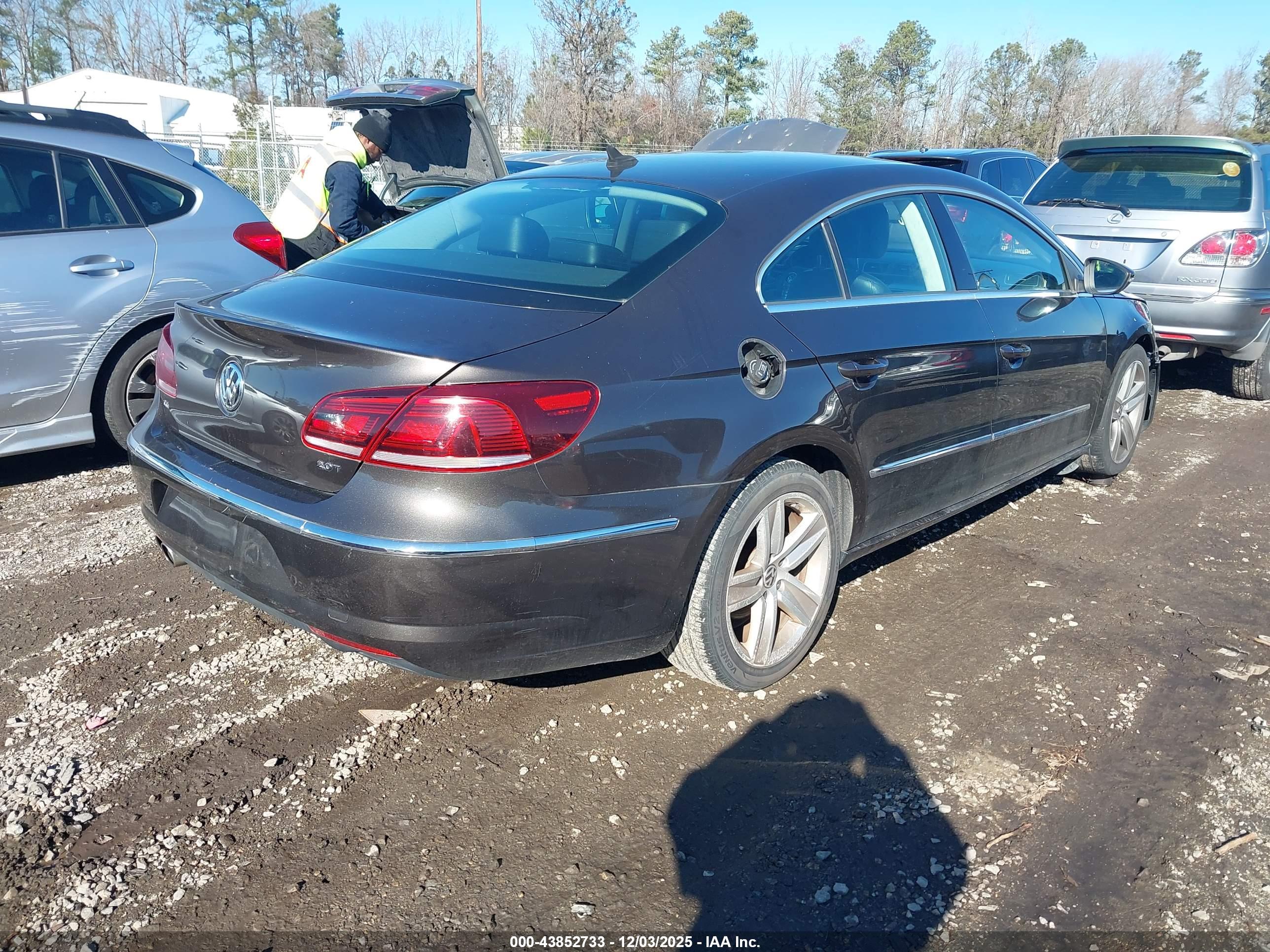 VOLKSWAGEN CC image 4