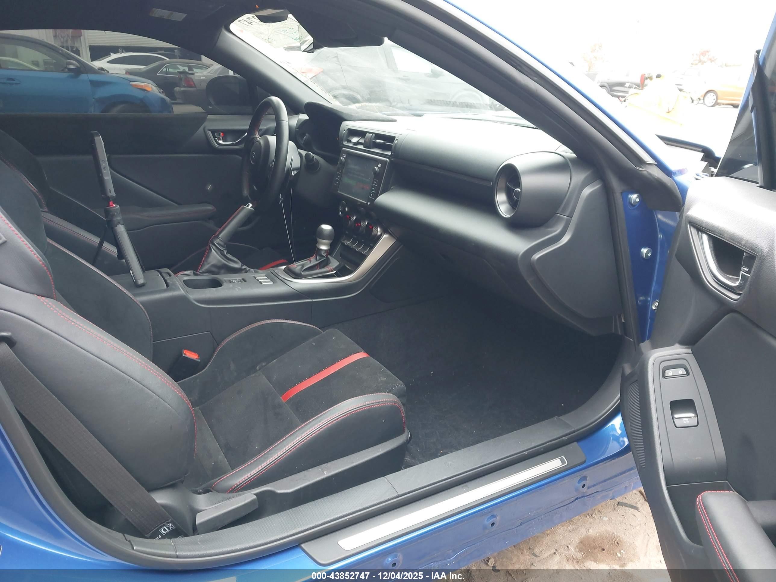 SUBARU BRZ image 5