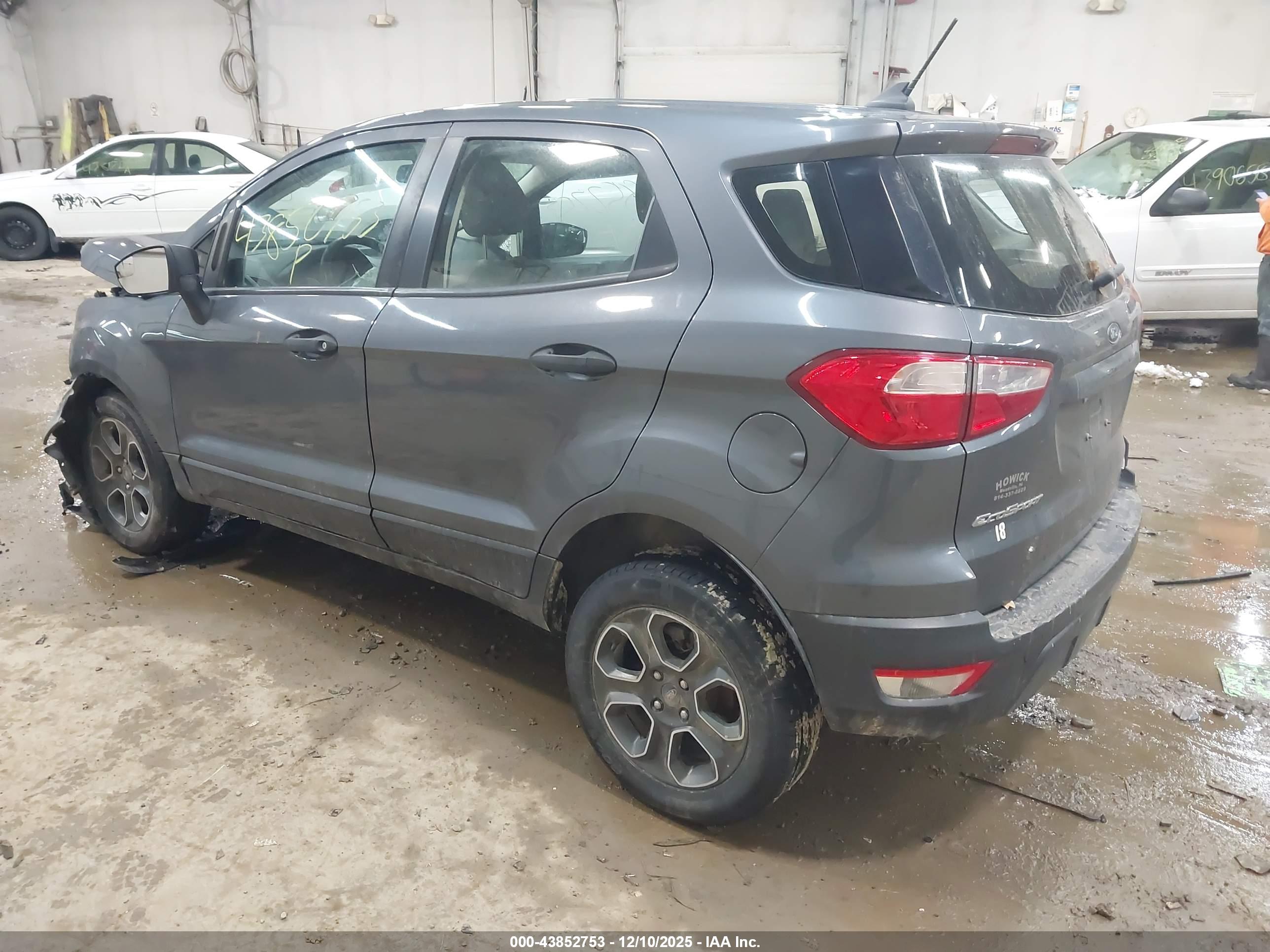 FORD ECOSPORT image 3