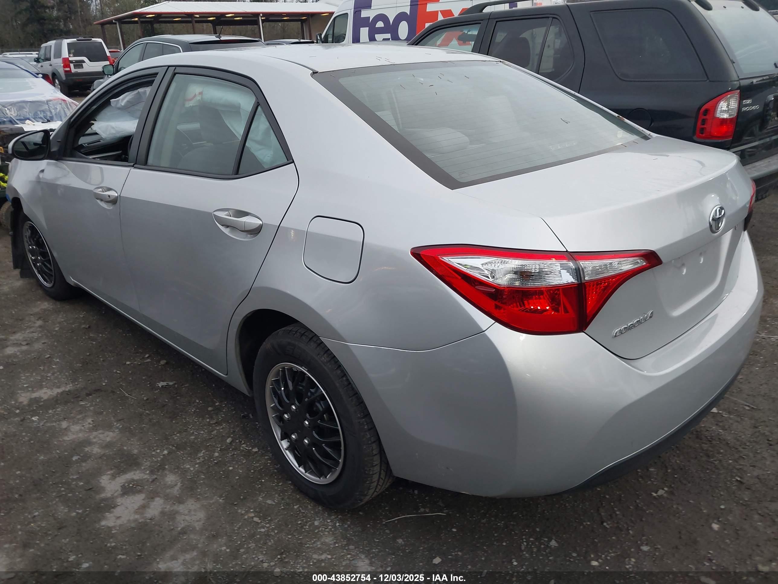 TOYOTA COROLLA image 3