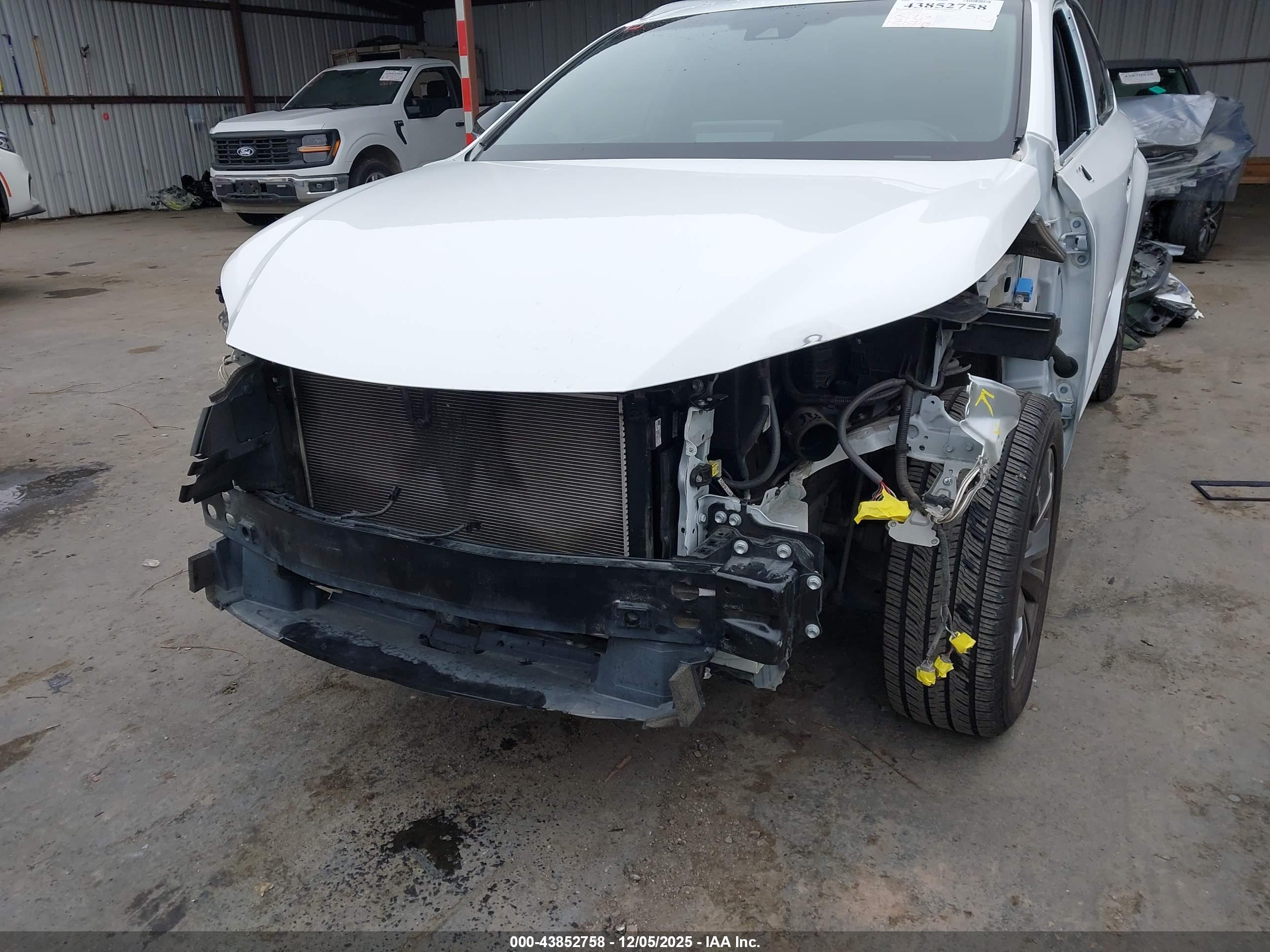 LEXUS NX image 6