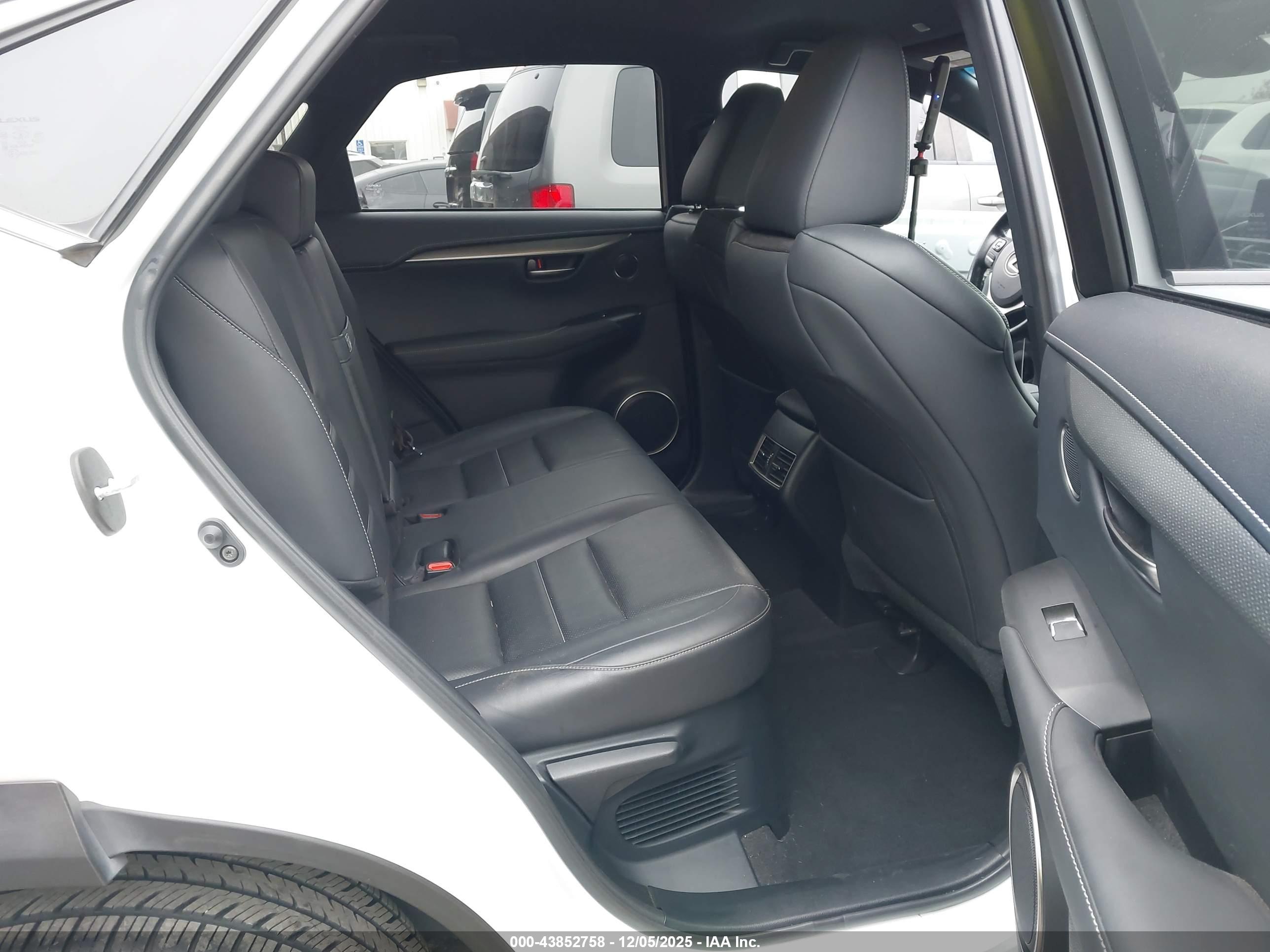 LEXUS NX image 8