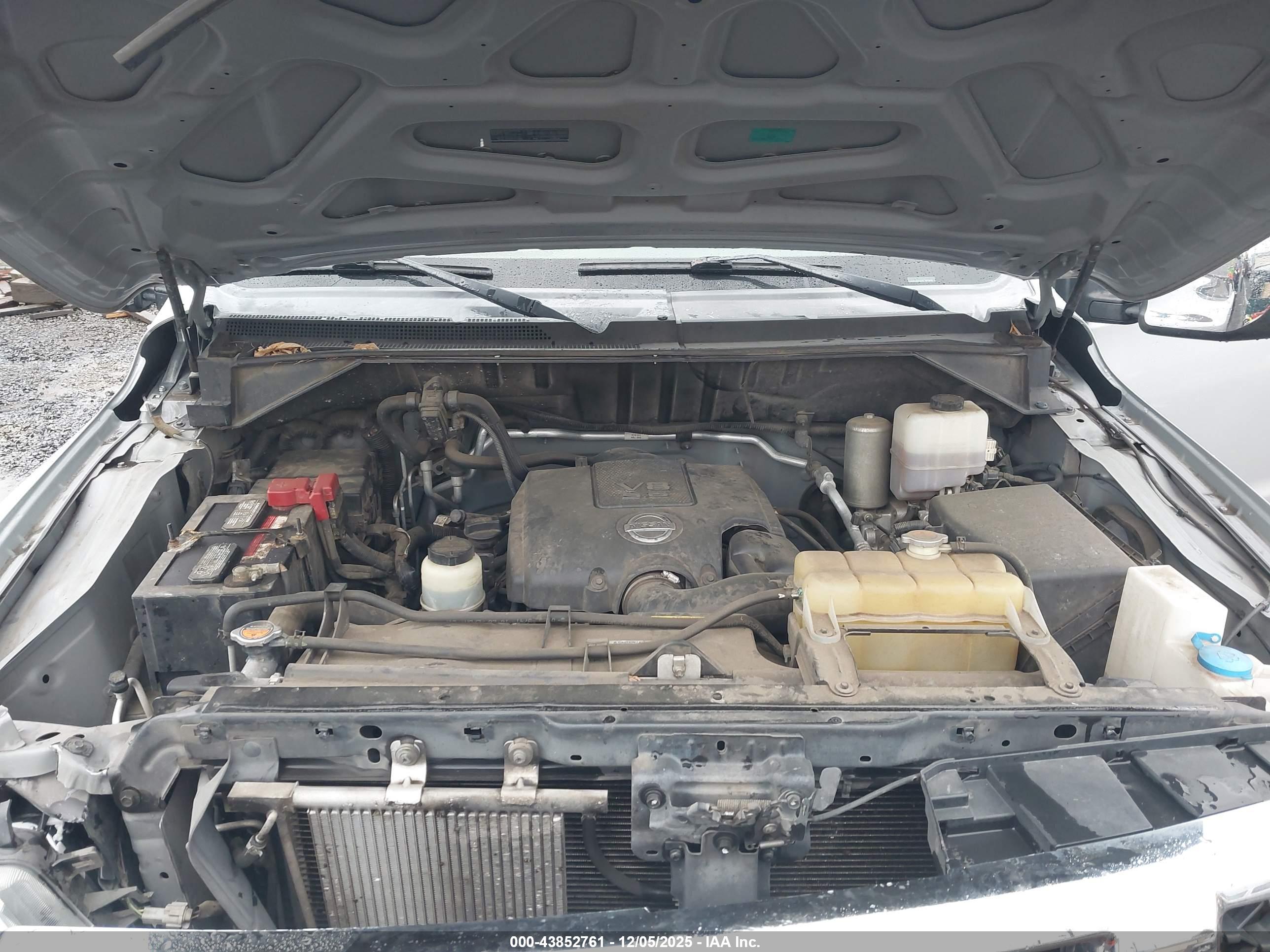 NISSAN NV image 10