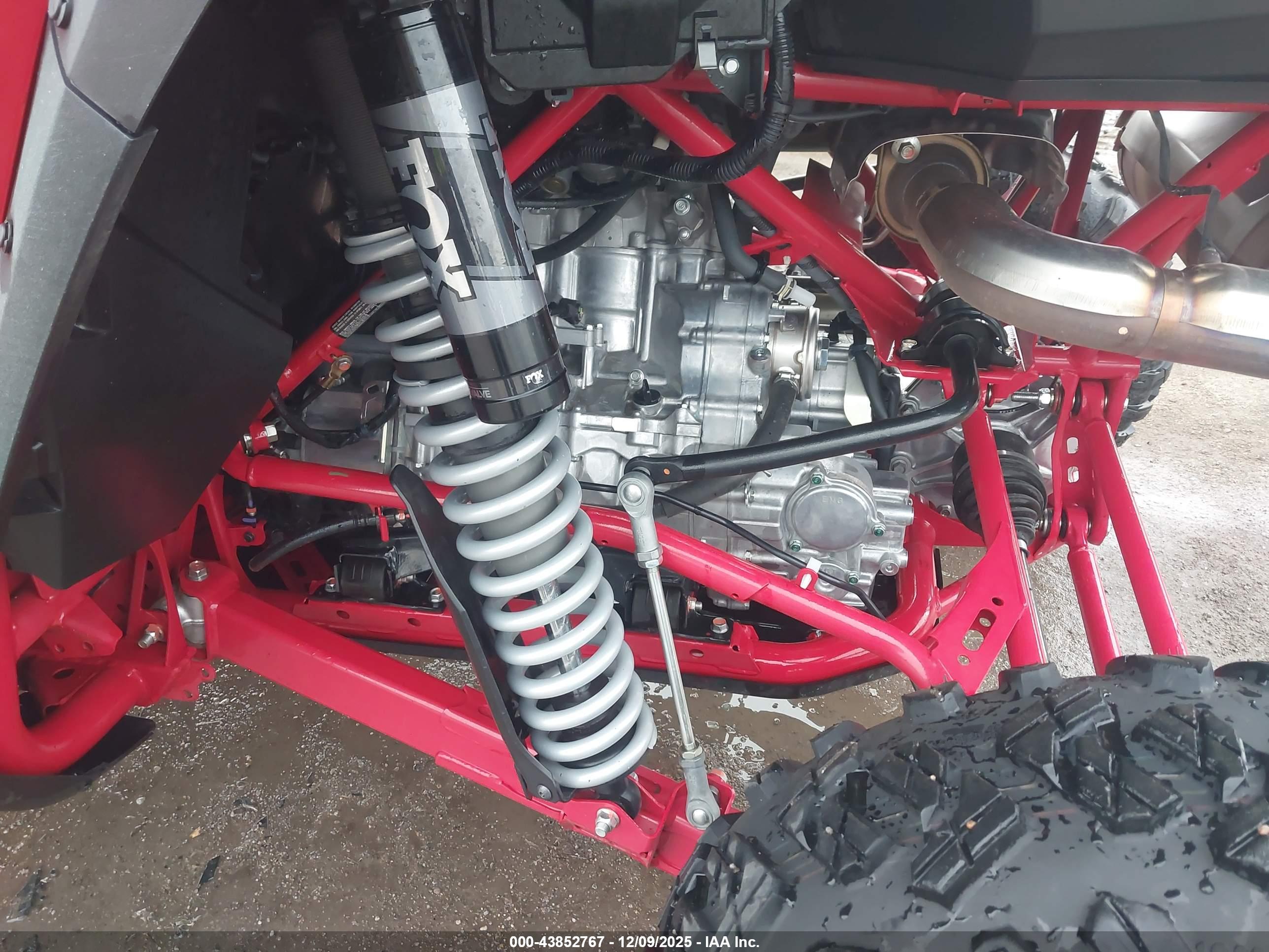 HONDA SXS1000 image 9