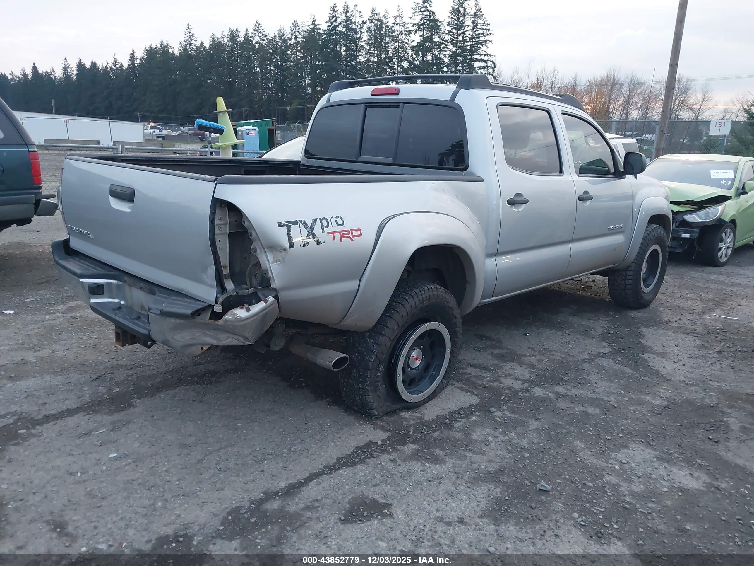 TOYOTA TACOMA image 4