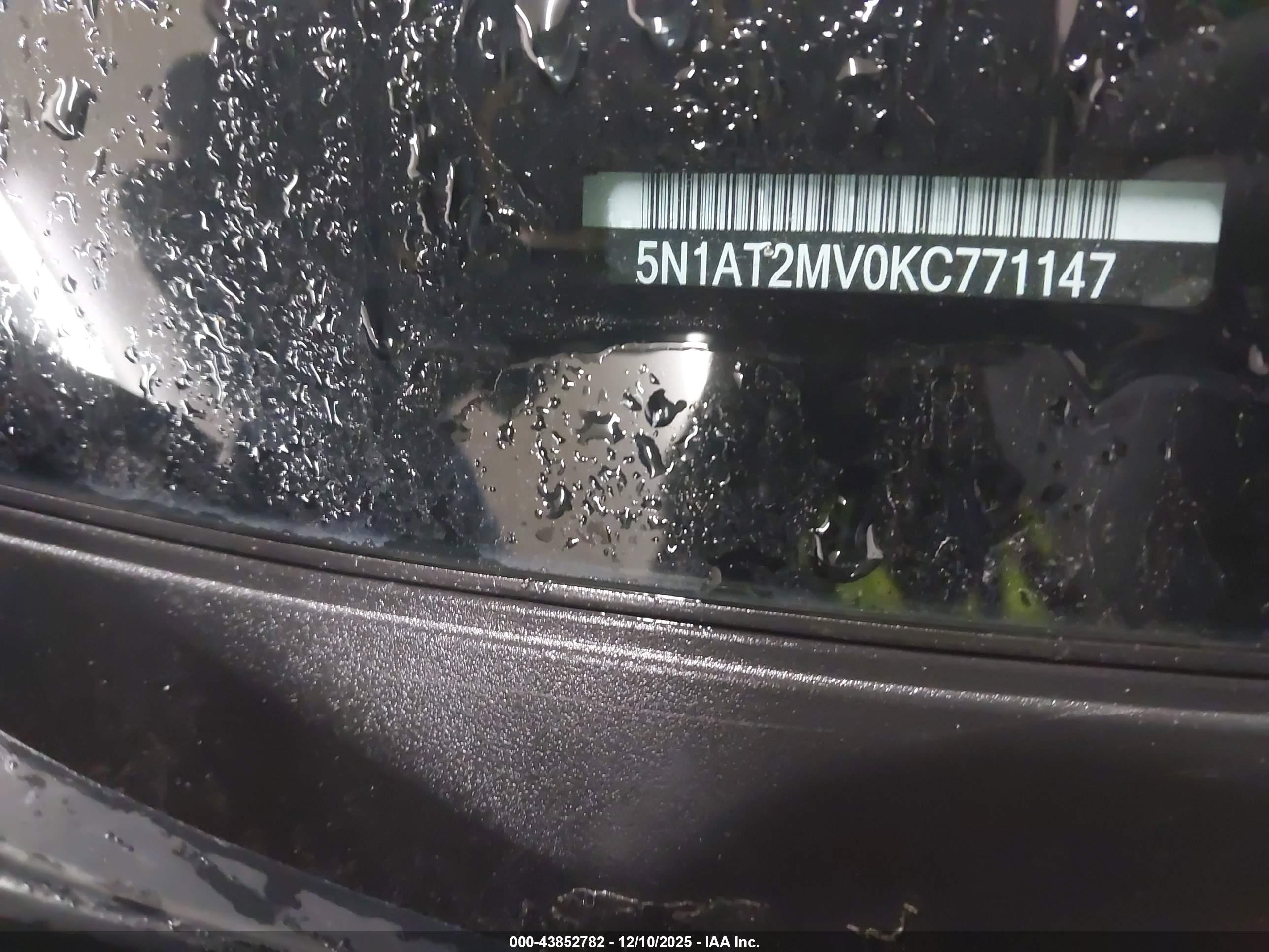 NISSAN ROGUE image 9