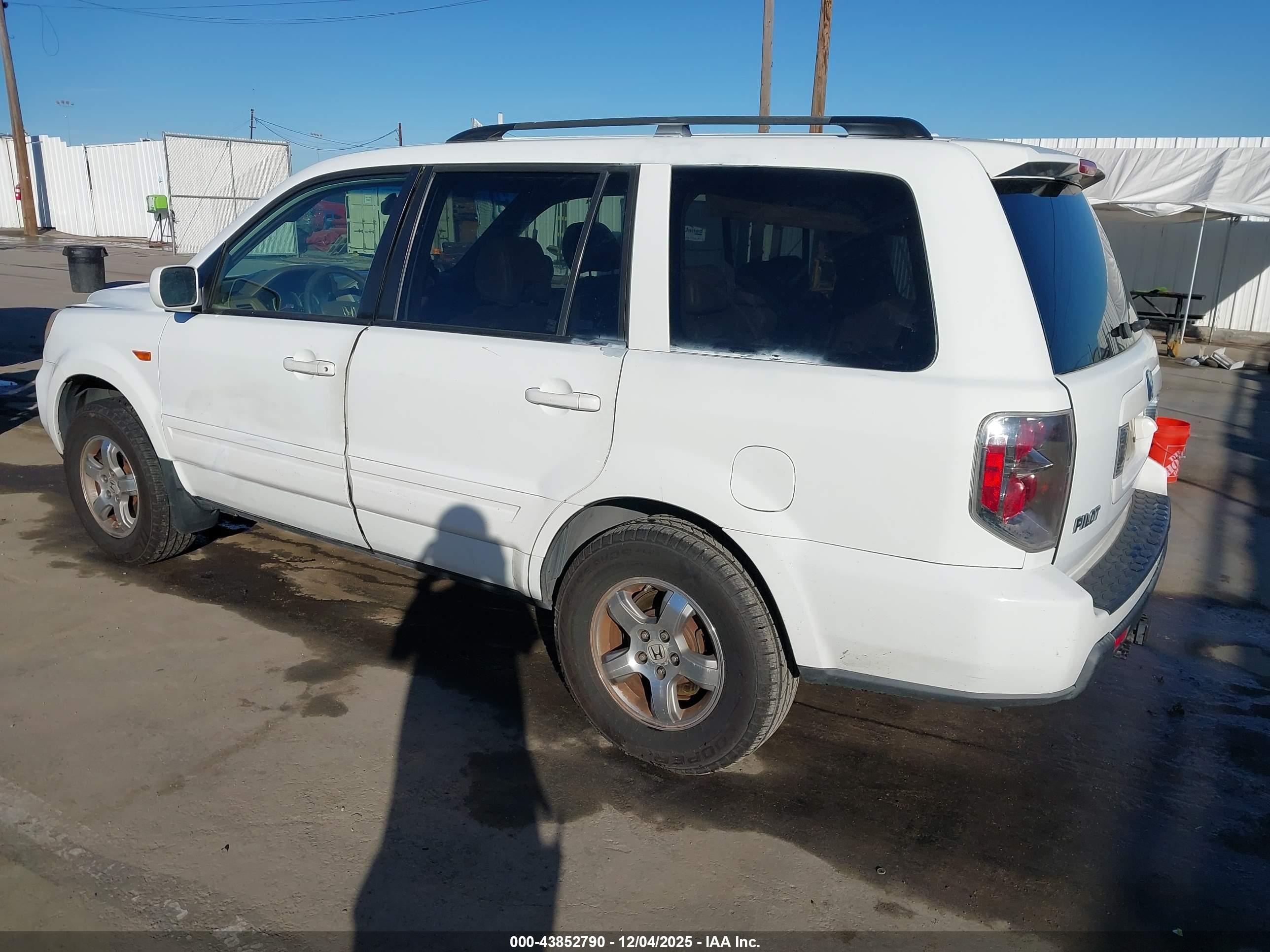 HONDA PILOT image 3