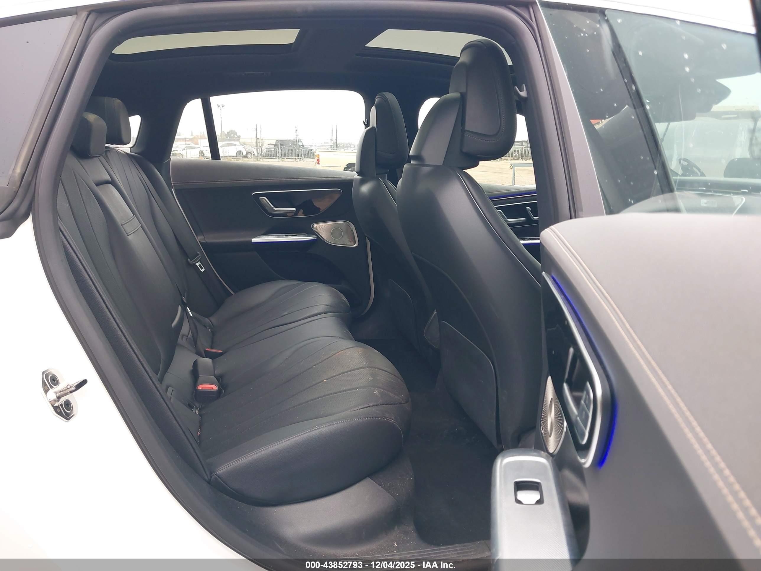 MERCEDES-BENZ EQE image 8