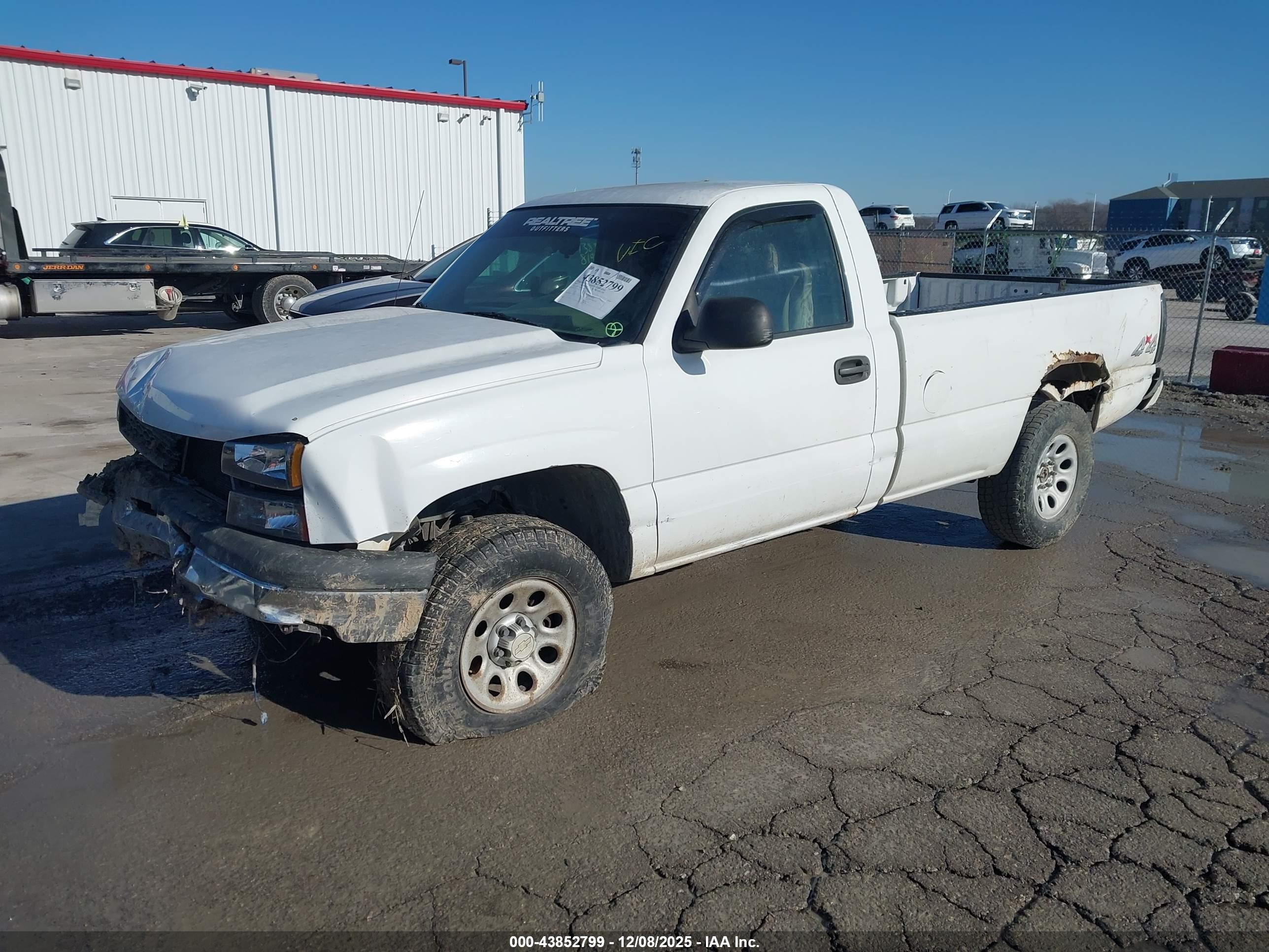 CHEVROLET SILVERADO image 2