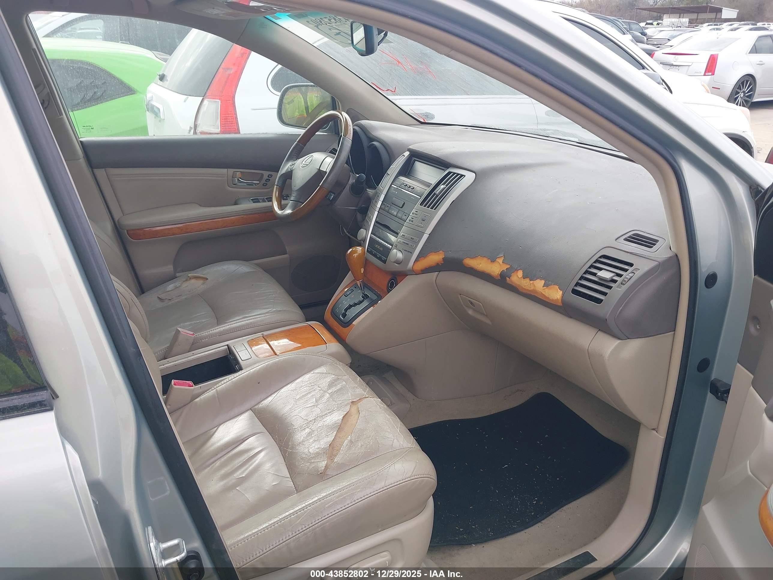LEXUS RX image 5