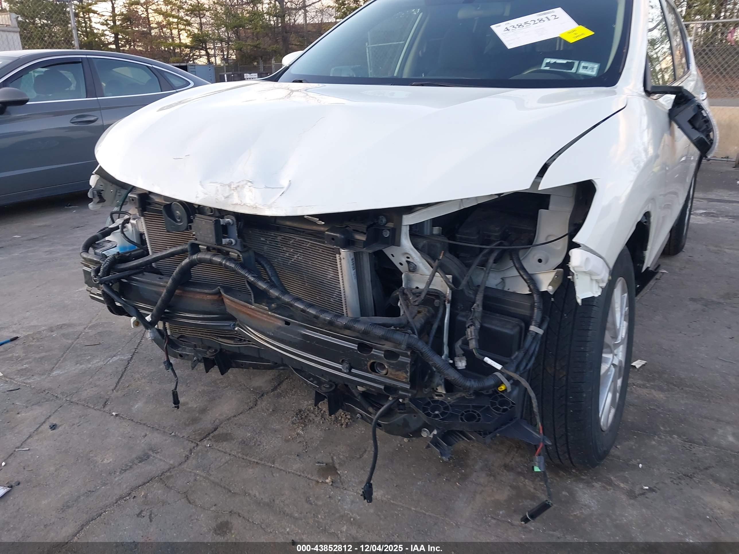 NISSAN ROGUE image 6