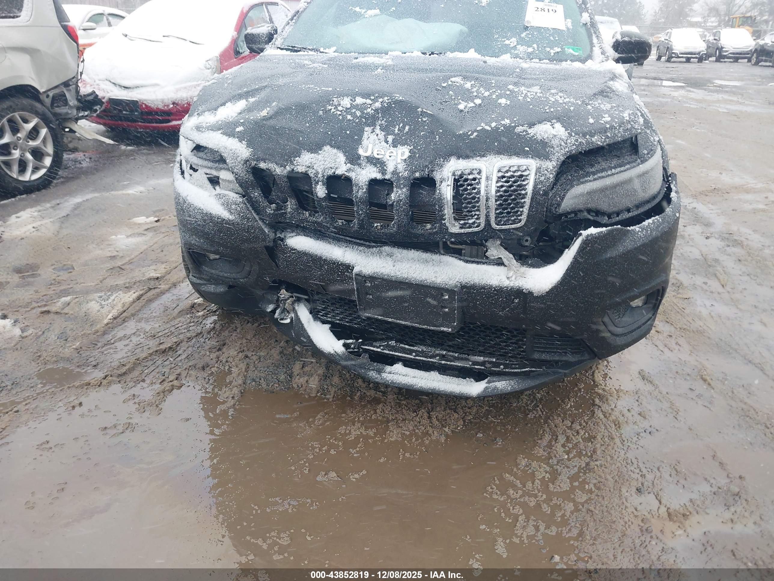 JEEP CHEROKEE image 6