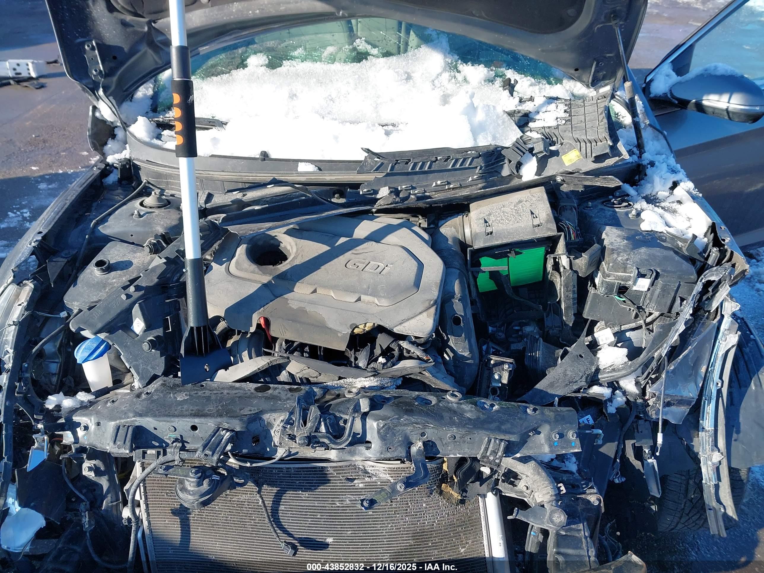 HYUNDAI SONATA image 10