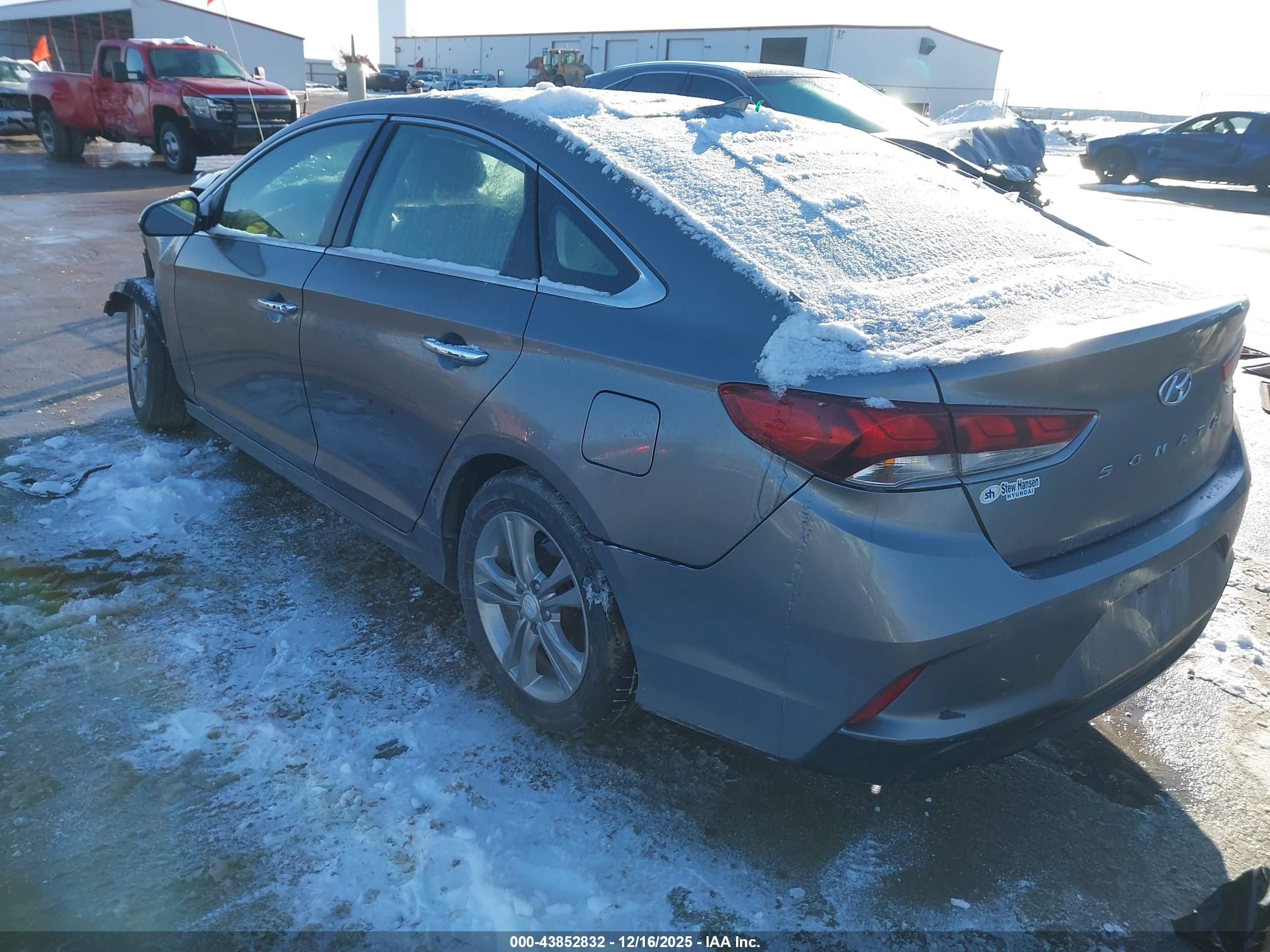 HYUNDAI SONATA image 3