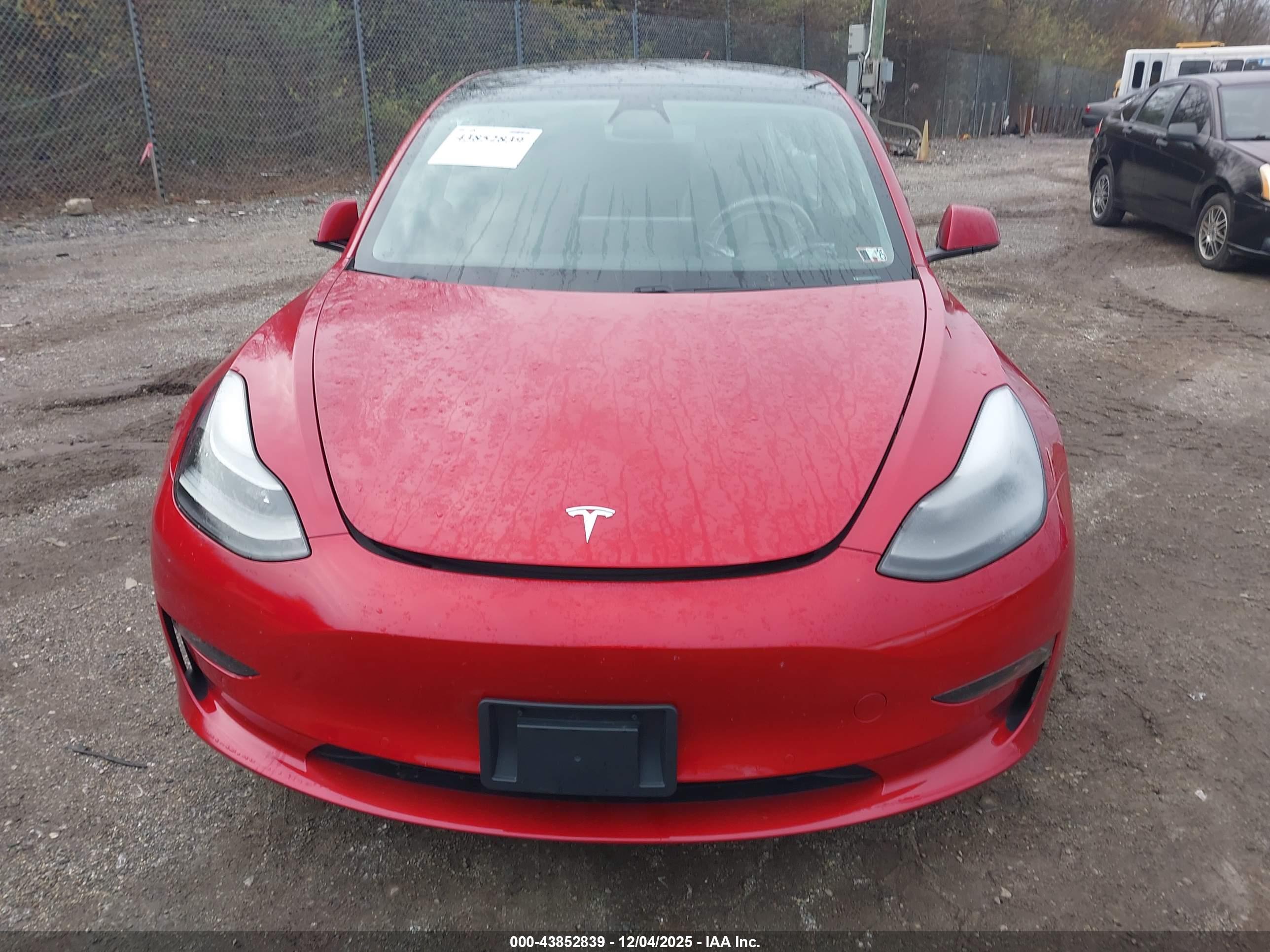 TESLA MODEL image 6