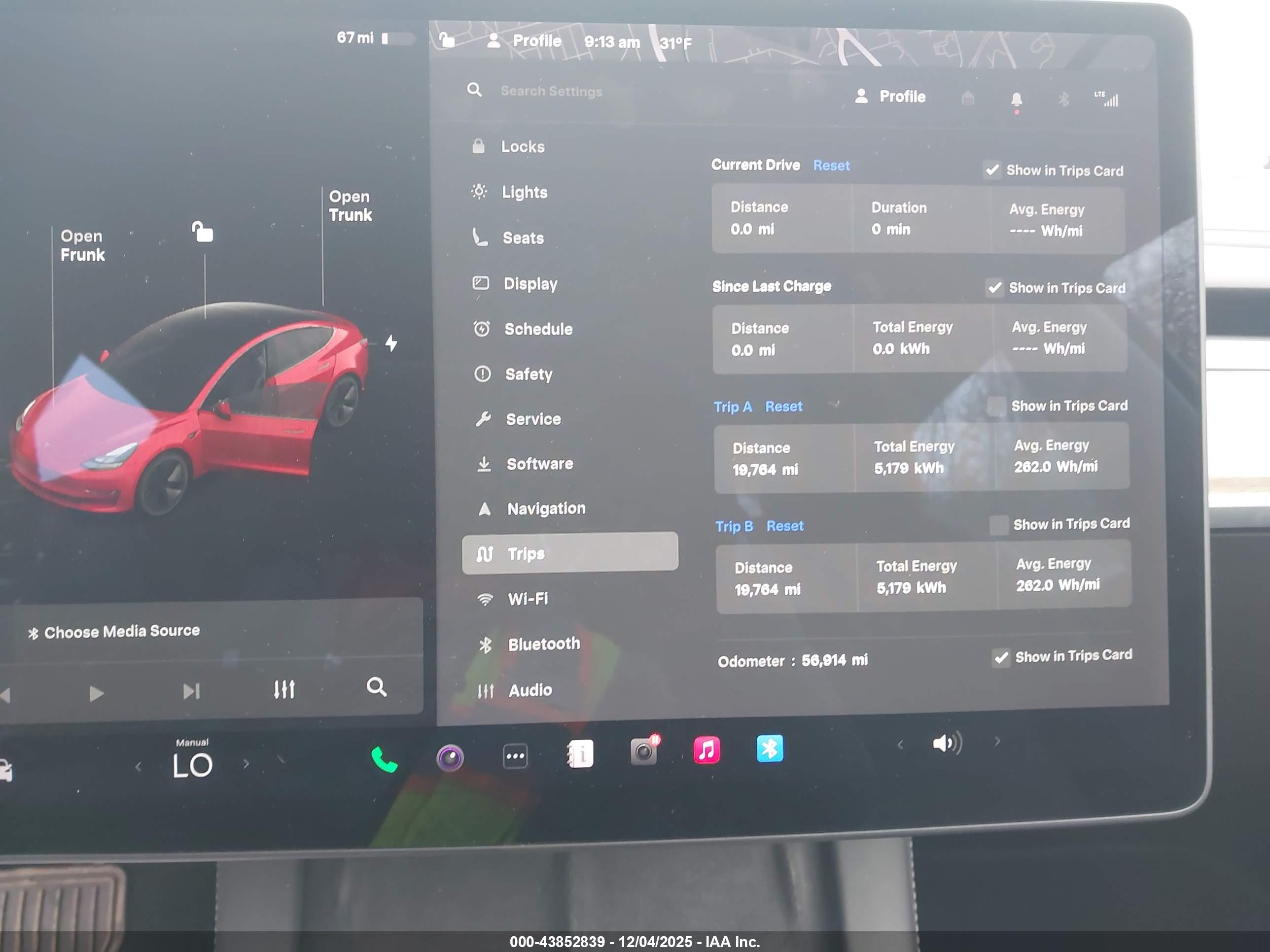 TESLA MODEL image 7