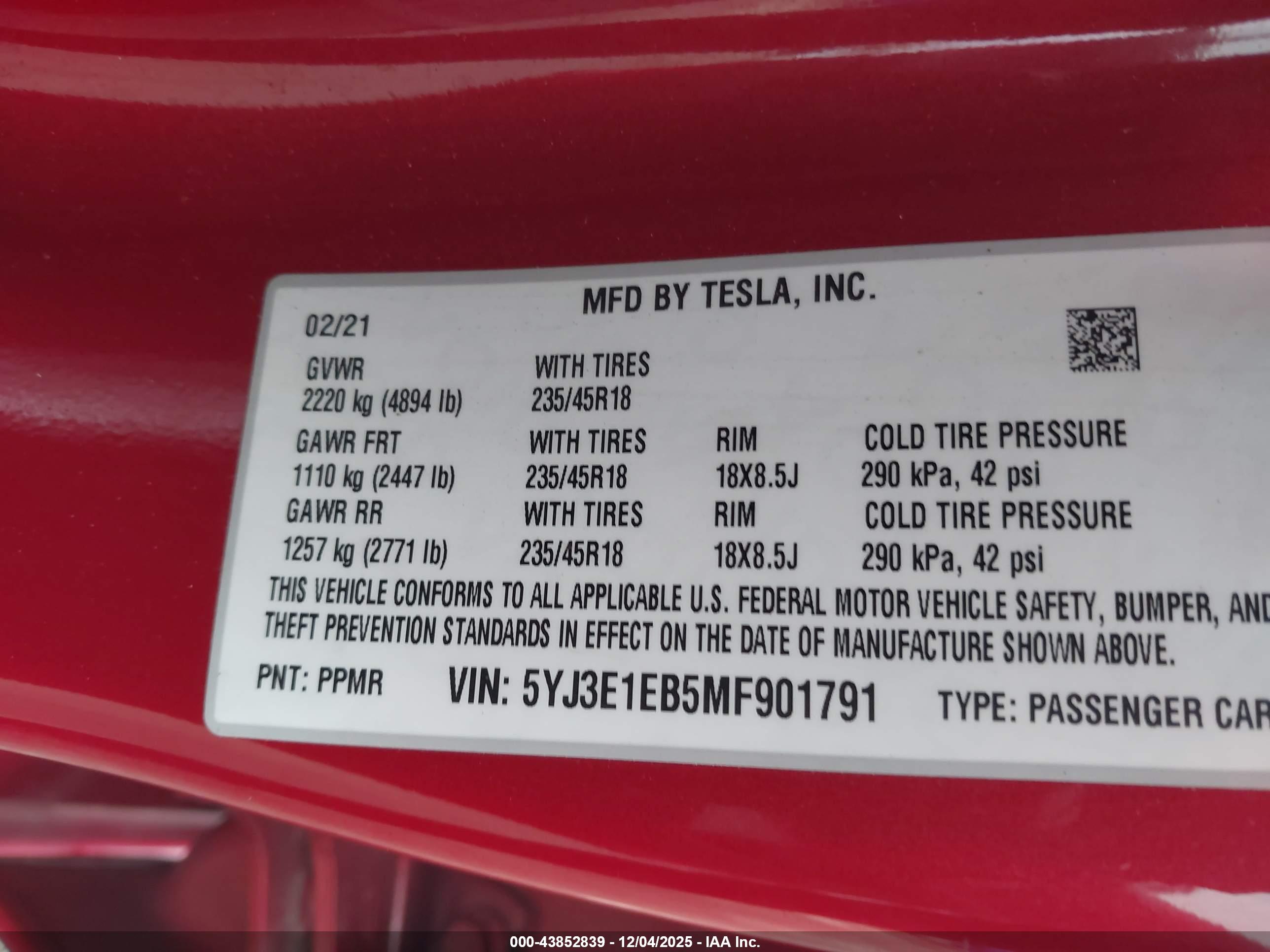 TESLA MODEL image 9