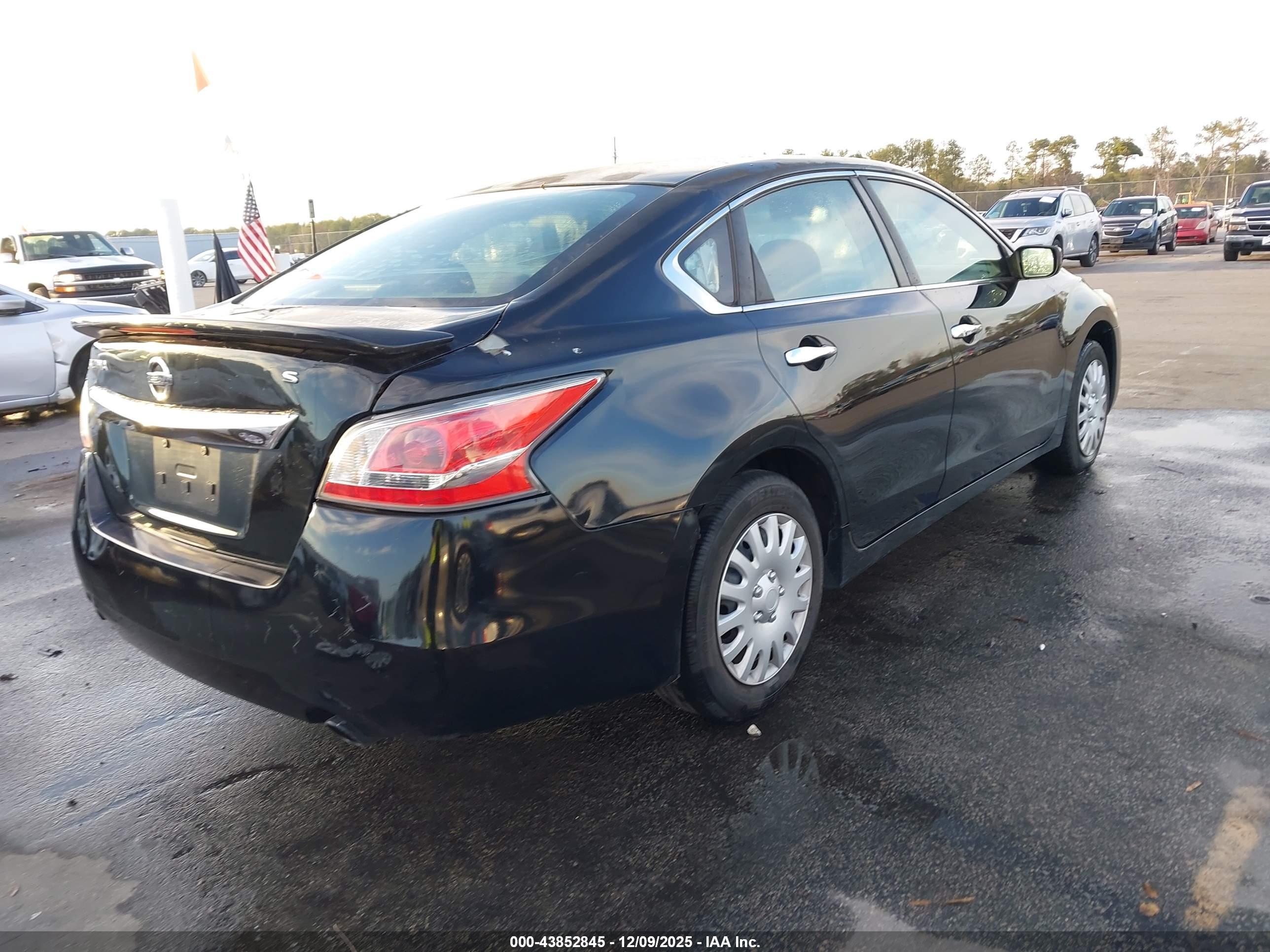 NISSAN ALTIMA image 4