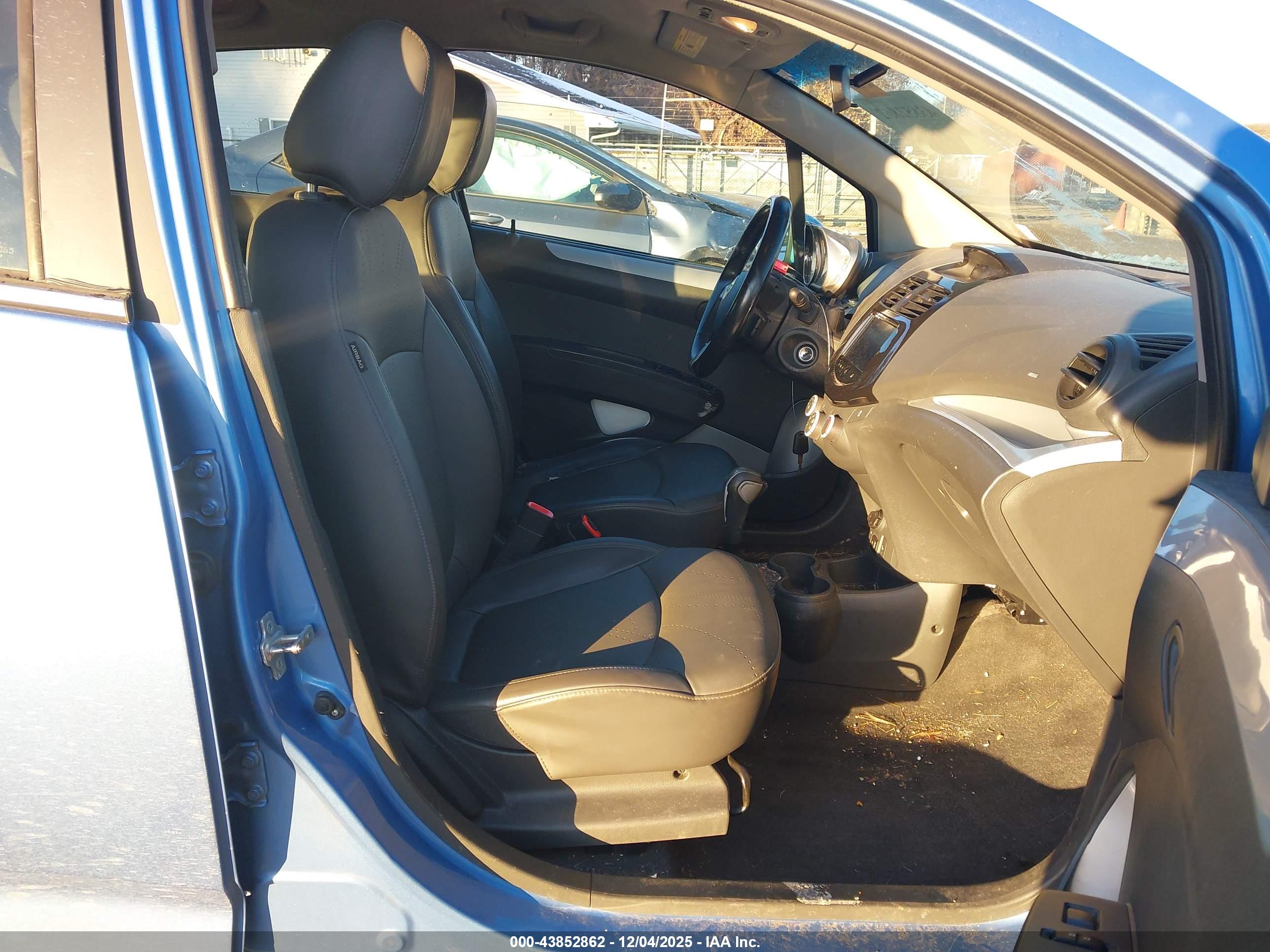 CHEVROLET SPARK image 5