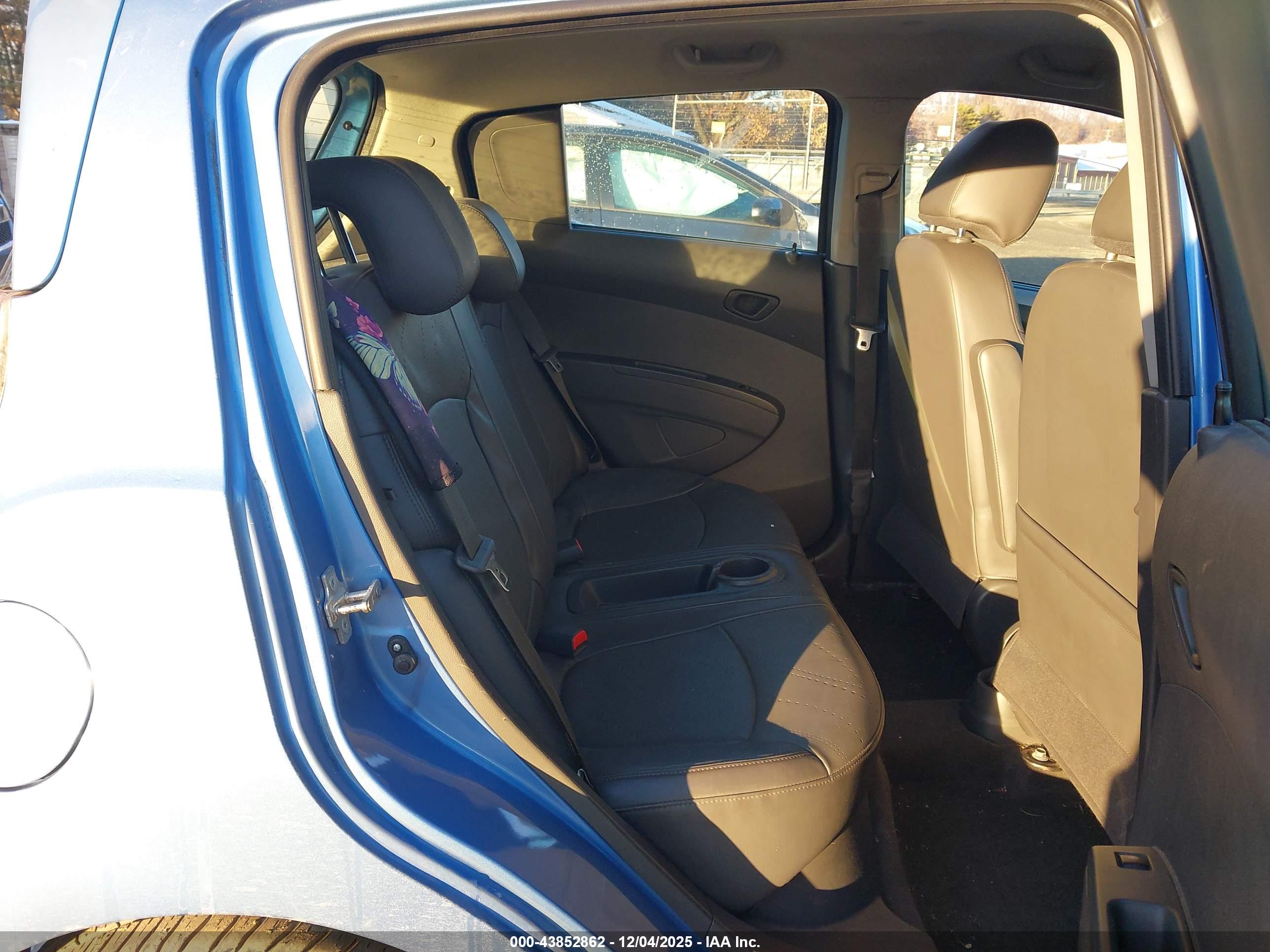CHEVROLET SPARK image 8