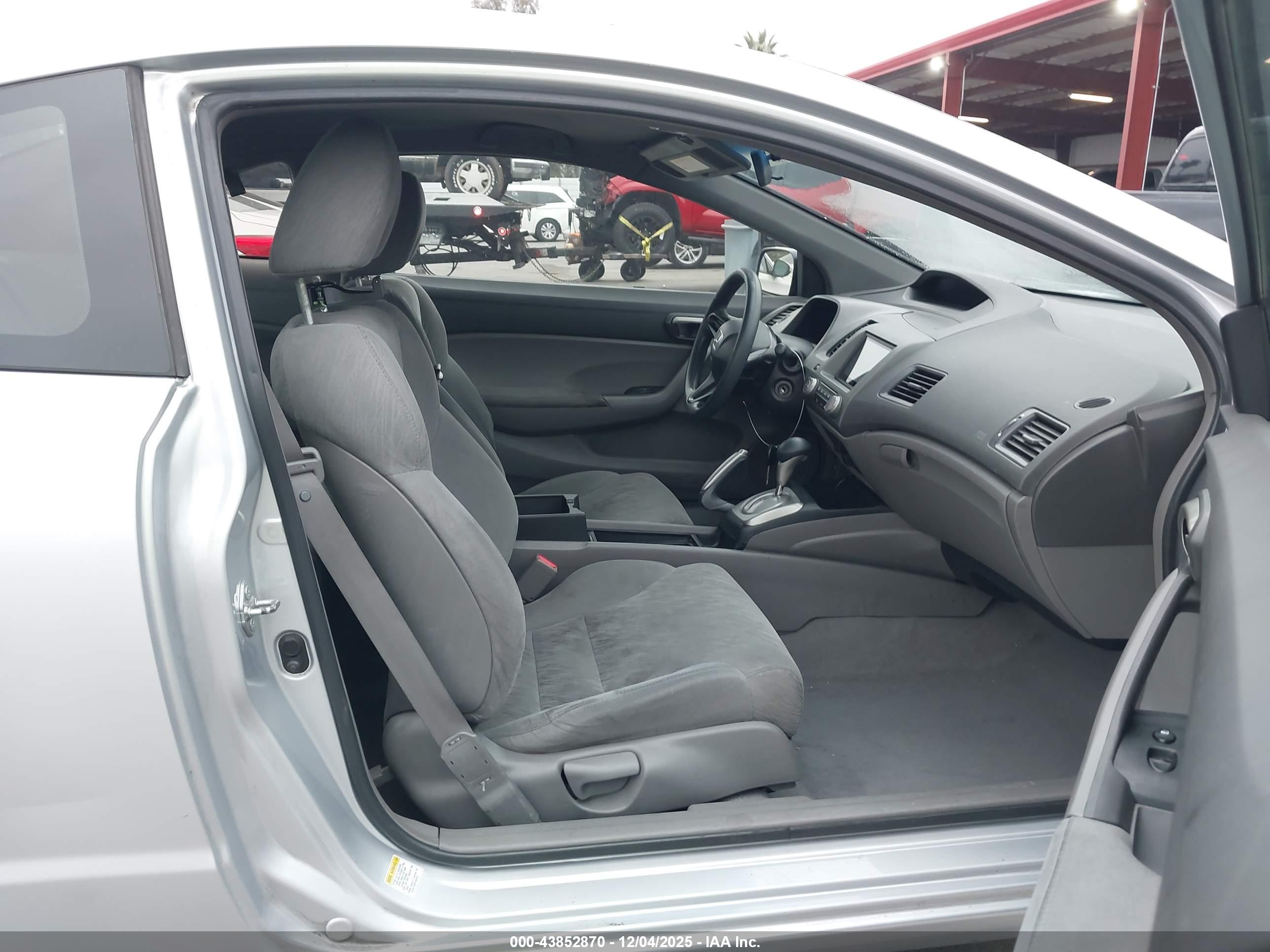 HONDA CIVIC image 5