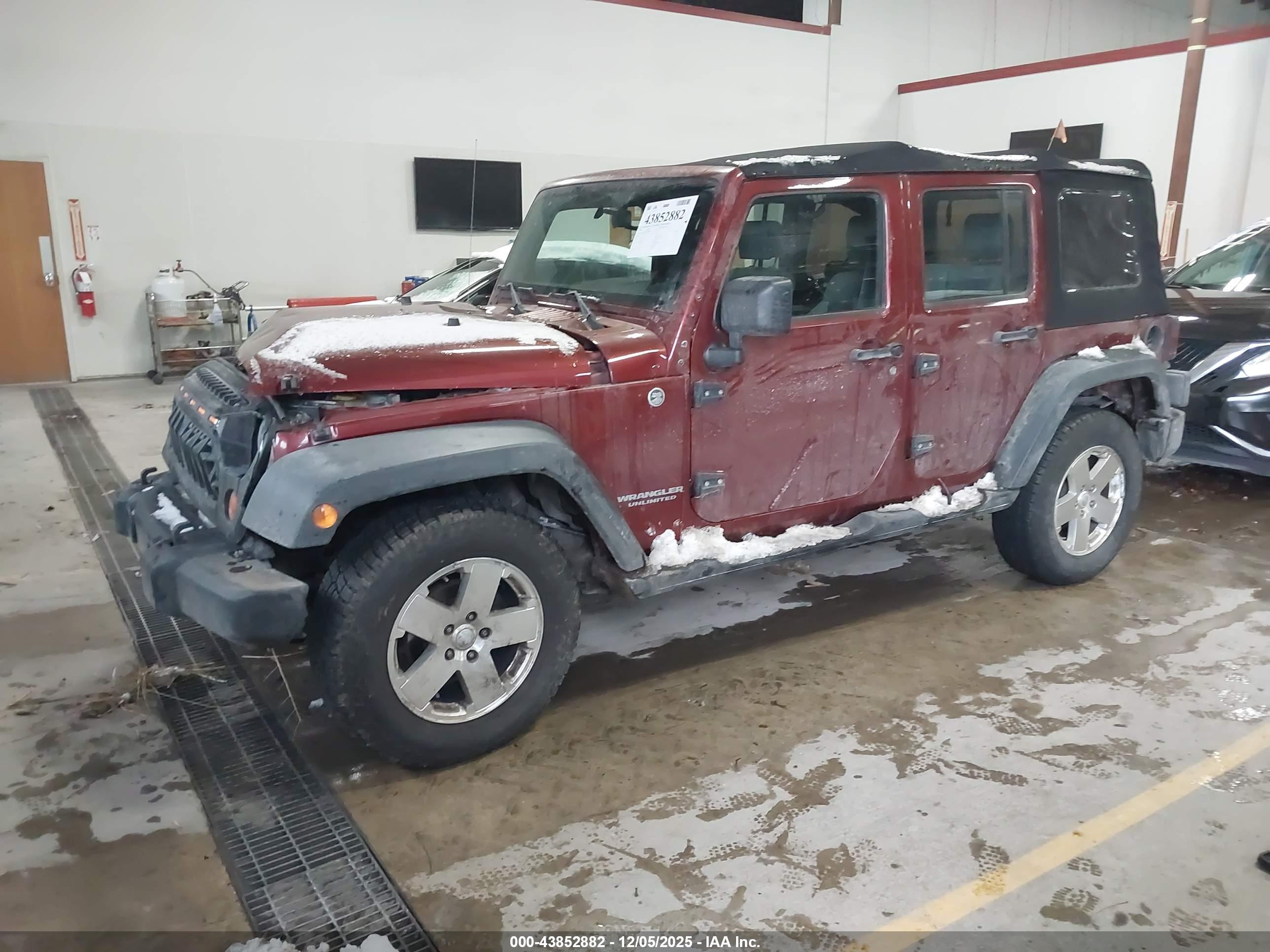JEEP WRANGLER image 2