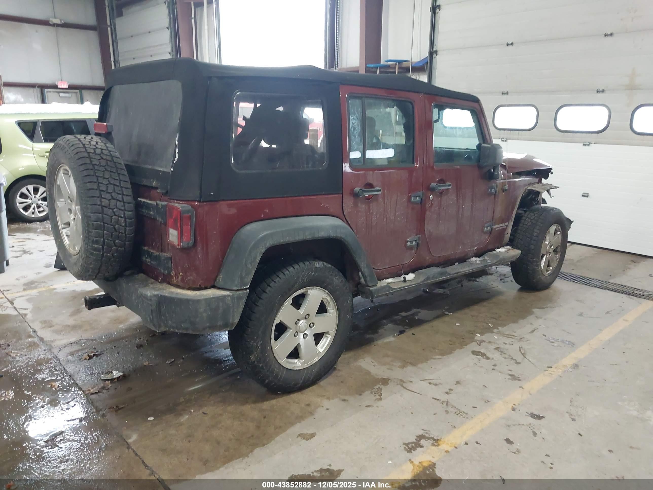 JEEP WRANGLER image 4