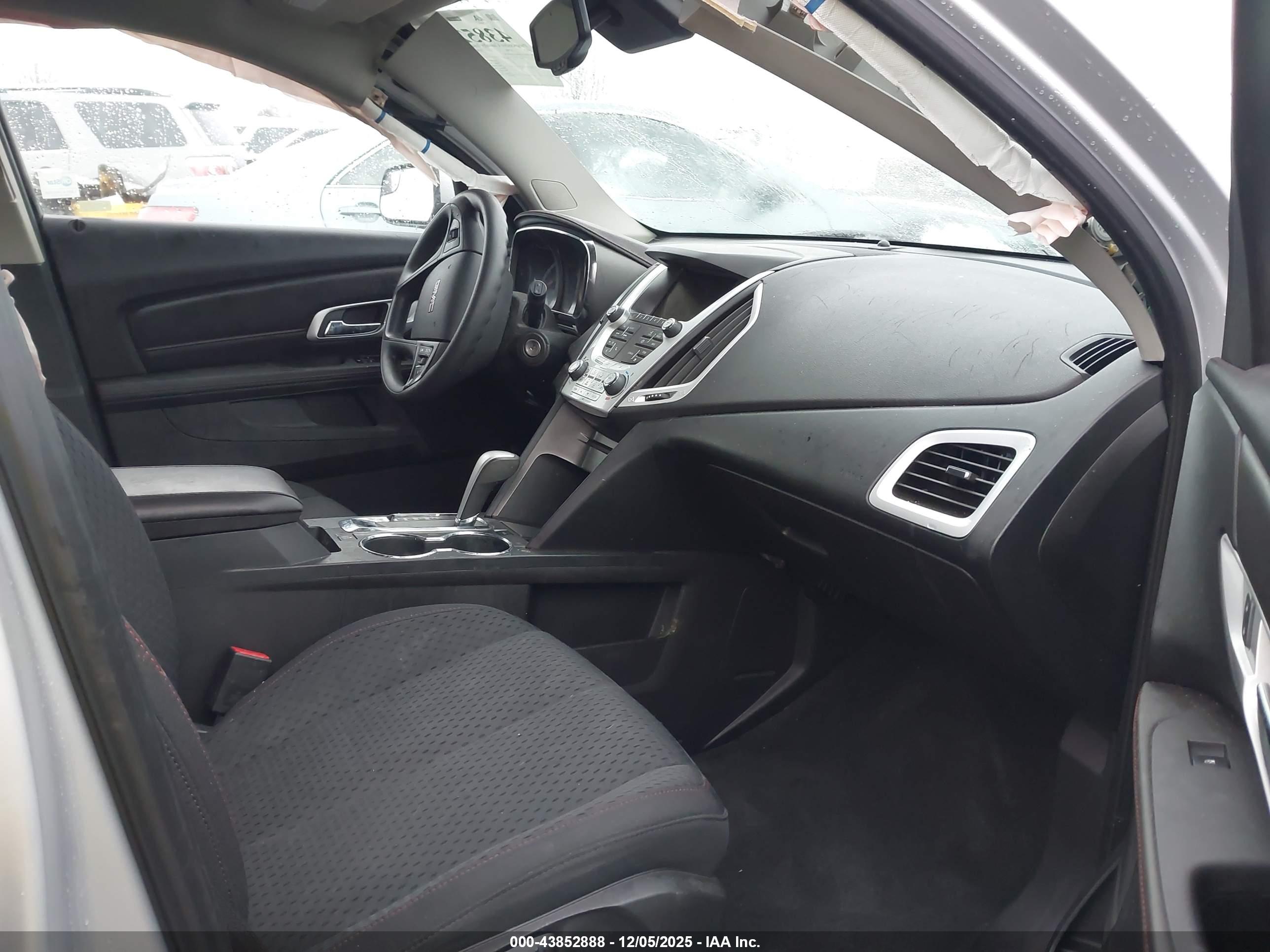 GMC TERRAIN image 5