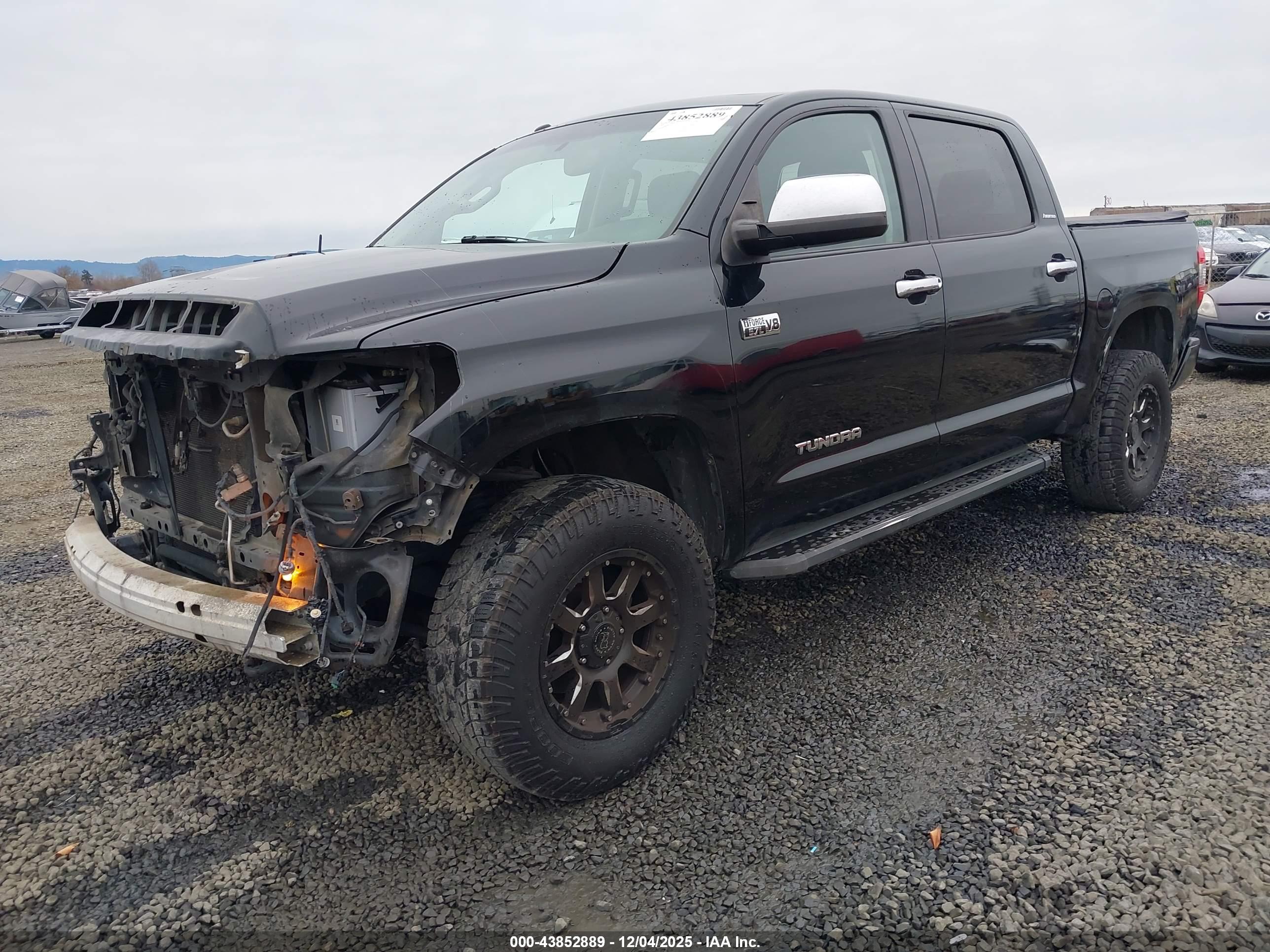 TOYOTA TUNDRA image 2
