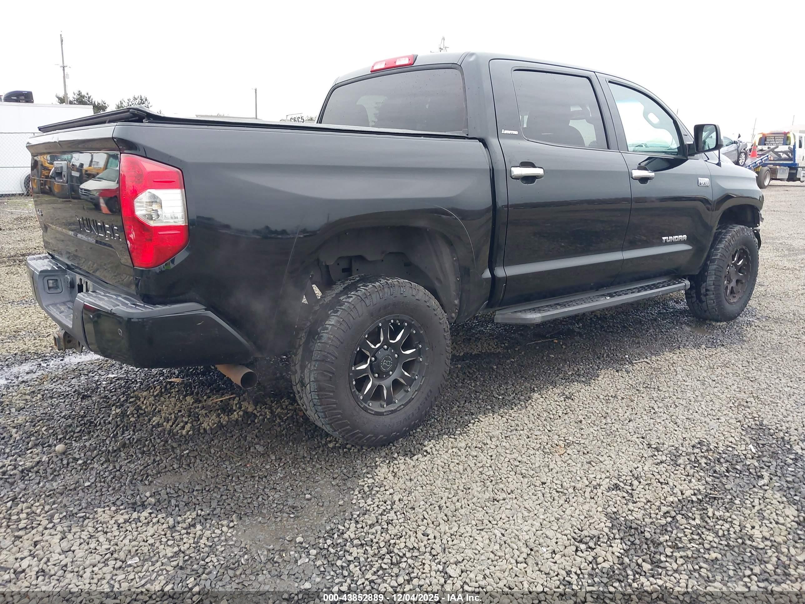 TOYOTA TUNDRA image 4