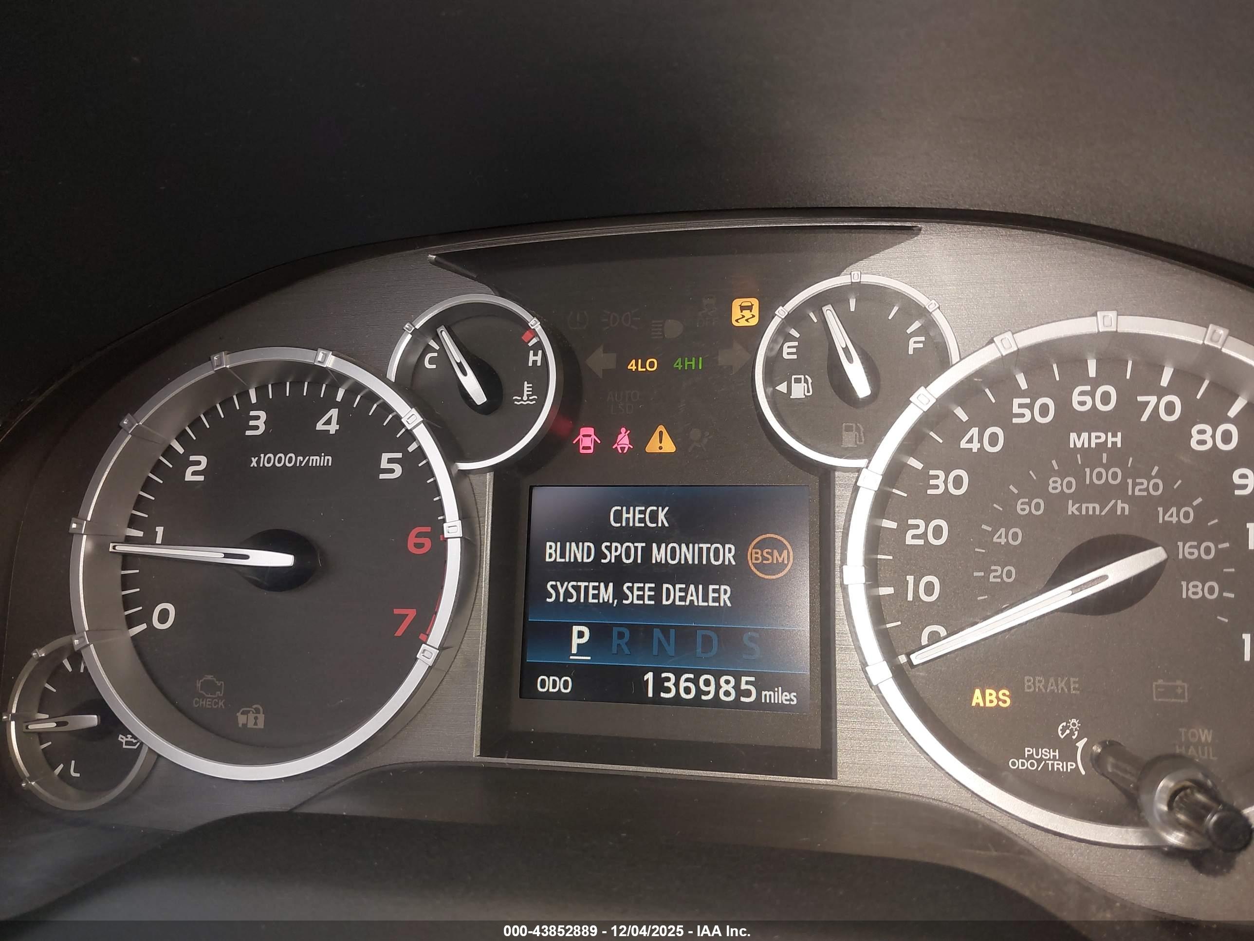 TOYOTA TUNDRA image 7