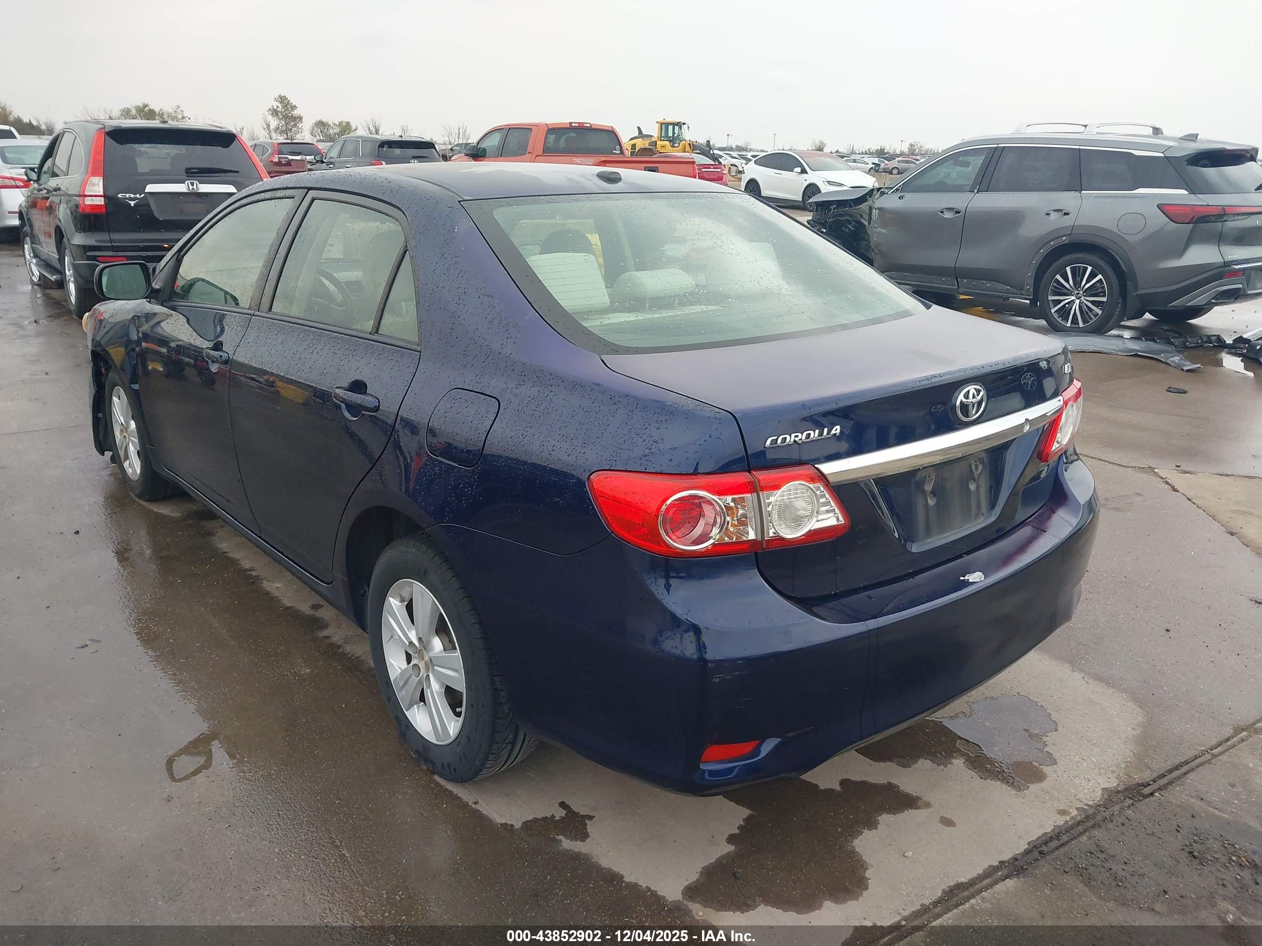 TOYOTA COROLLA image 3