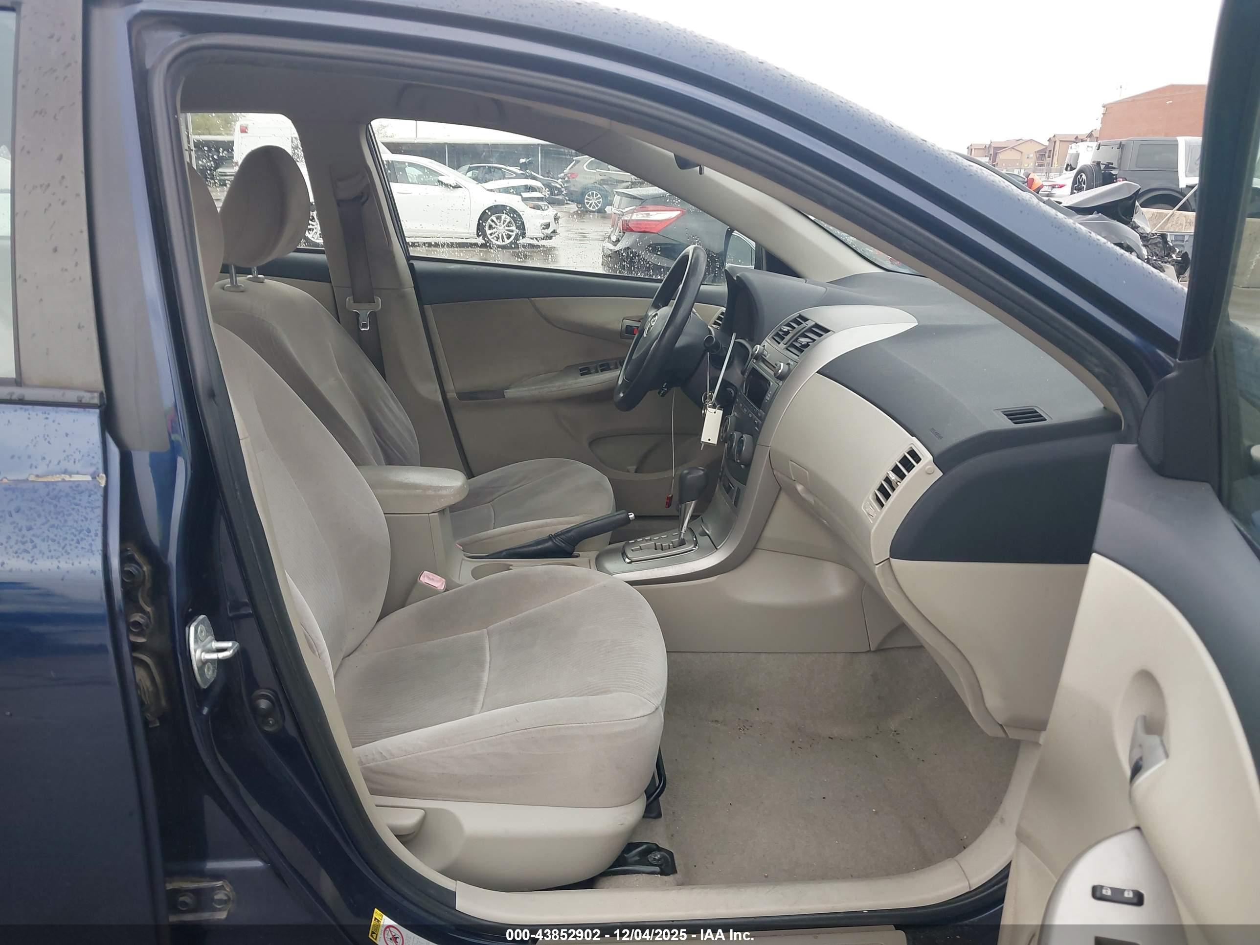 TOYOTA COROLLA image 5