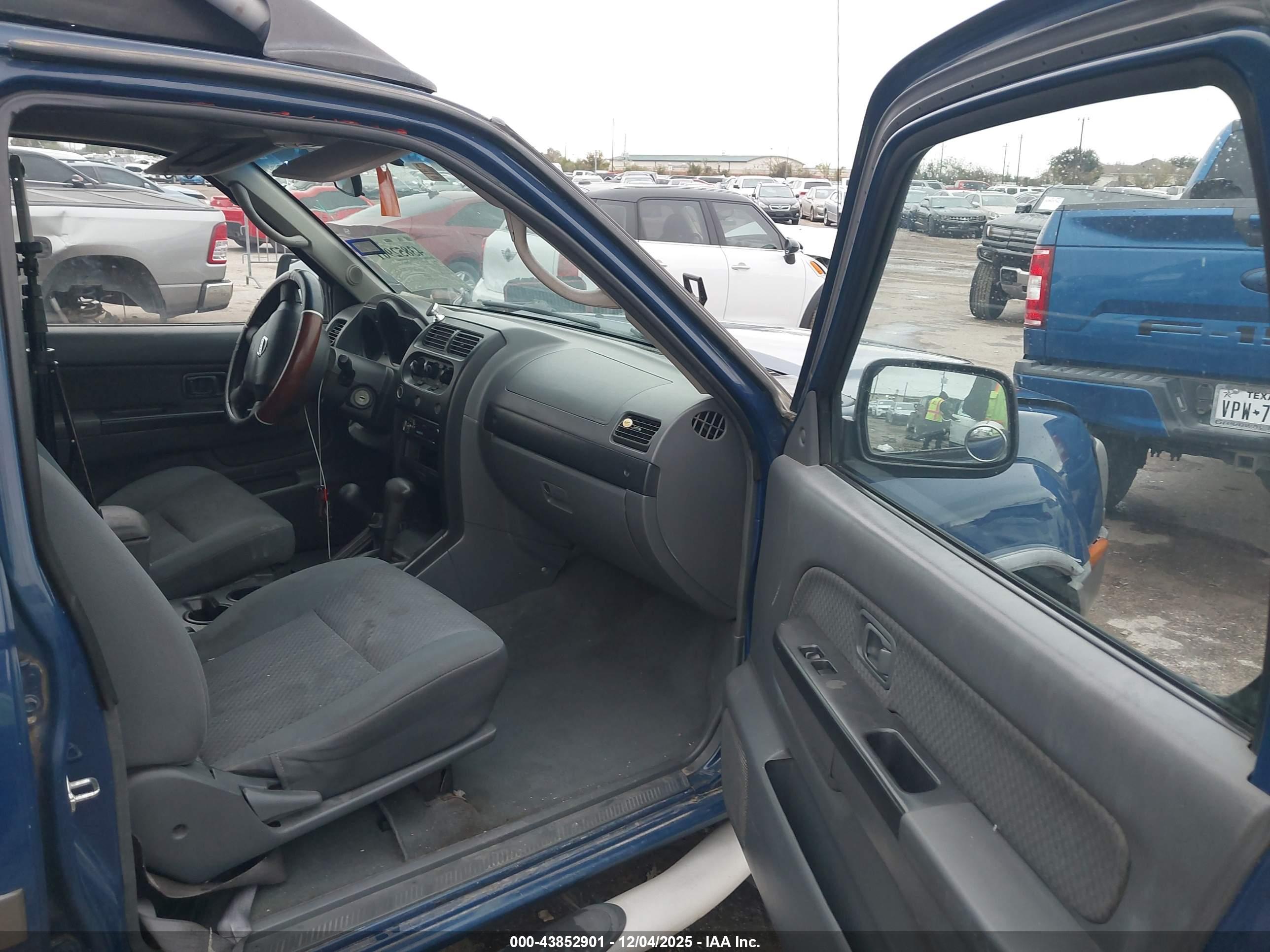 NISSAN XTERRA image 5