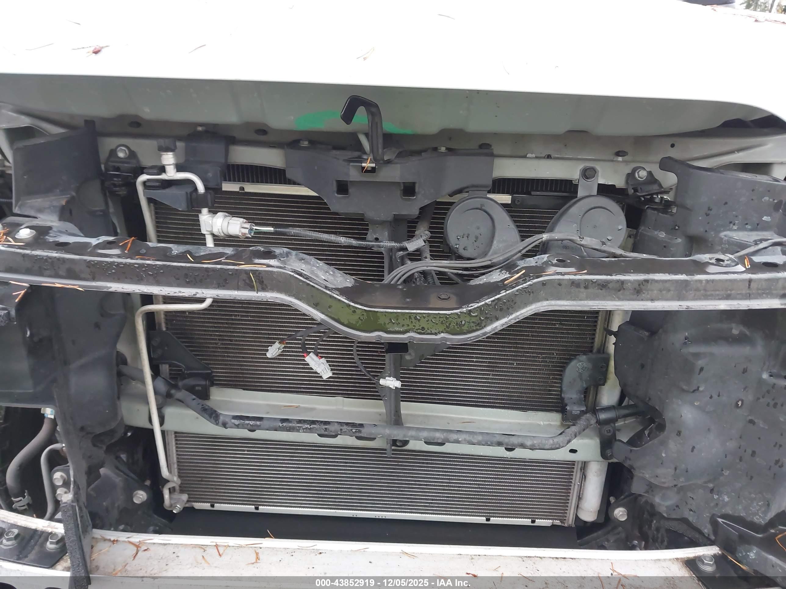 TOYOTA 4RUNNER image 10
