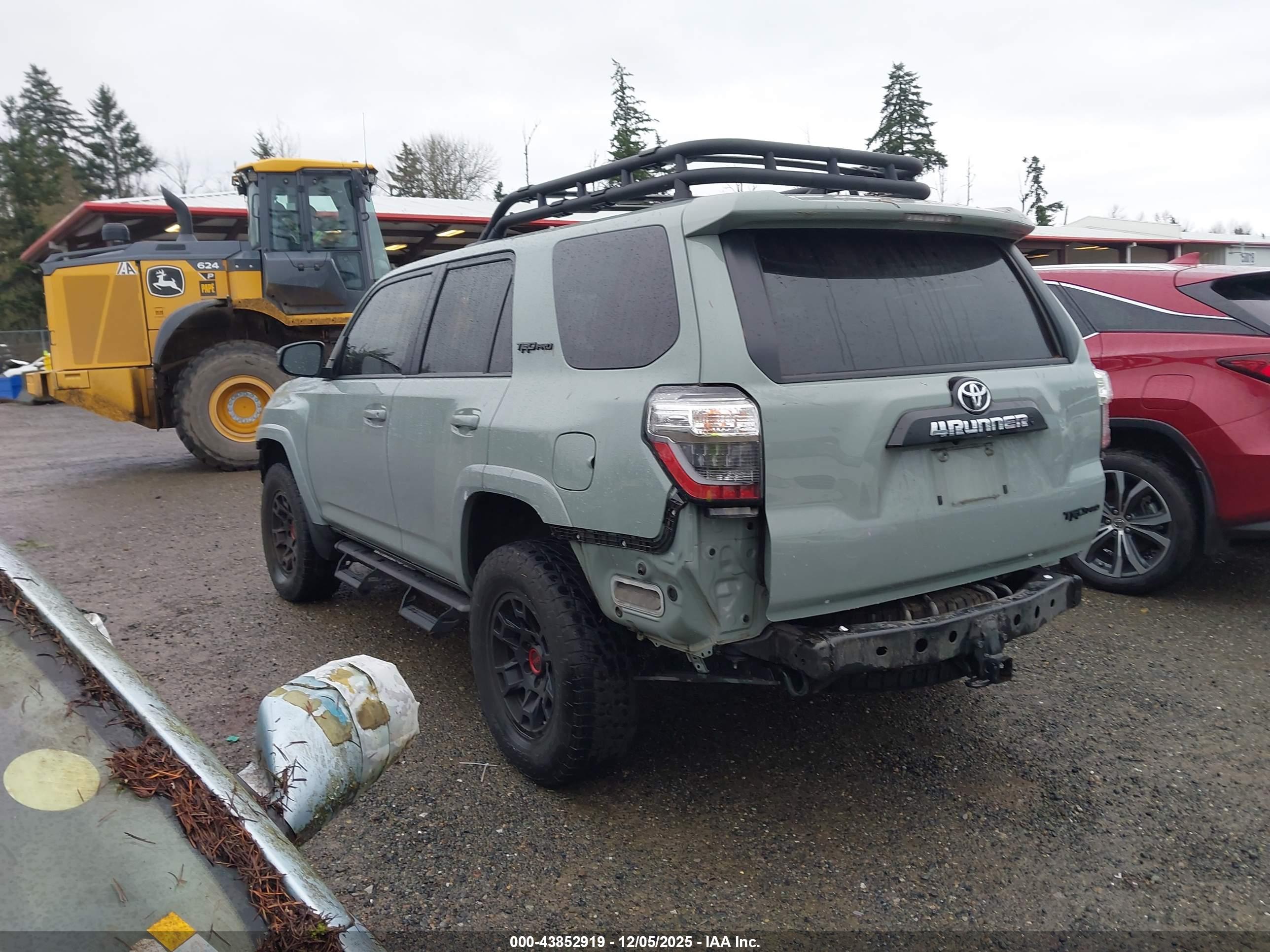 TOYOTA 4RUNNER image 3