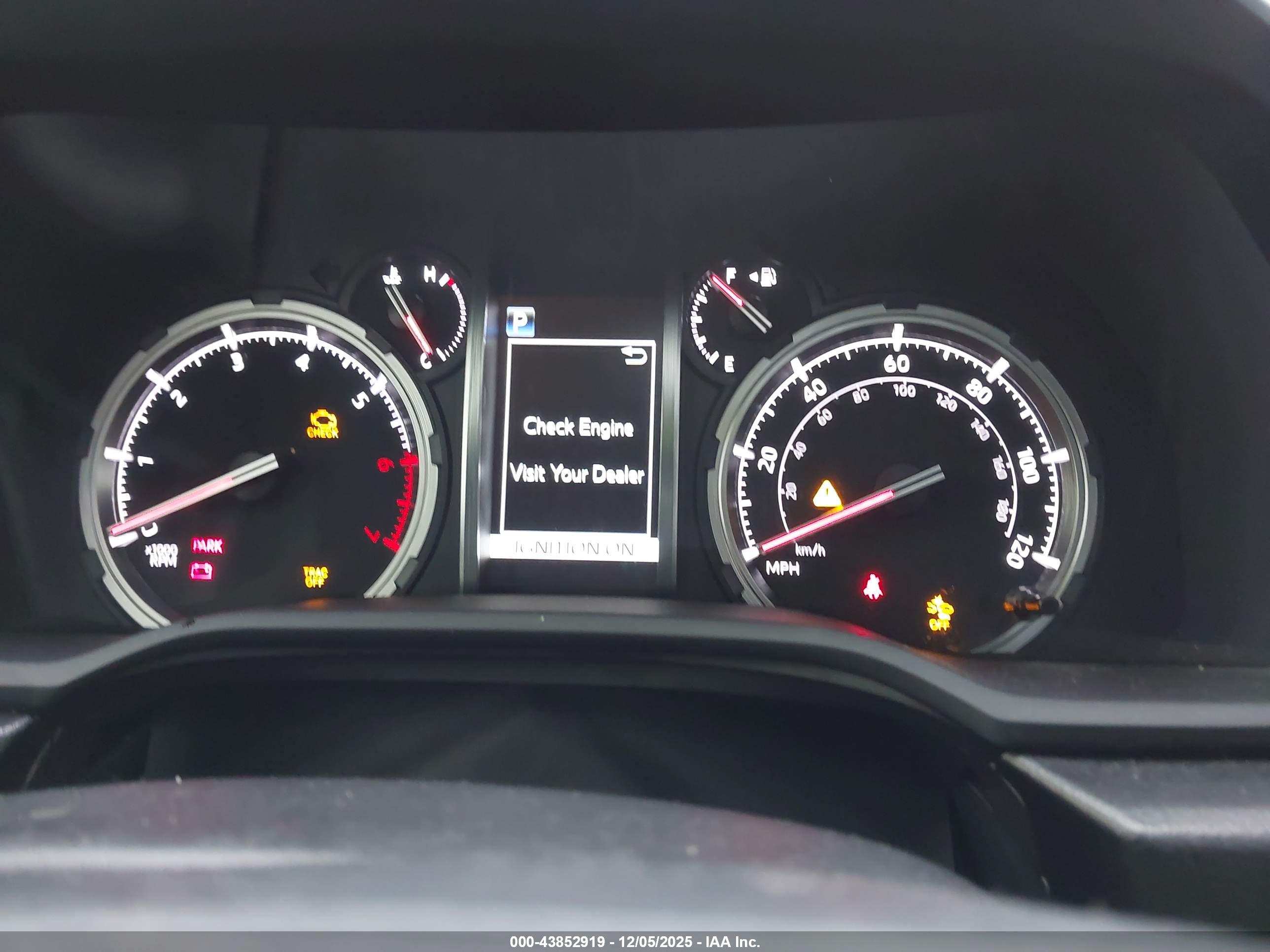 TOYOTA 4RUNNER image 7