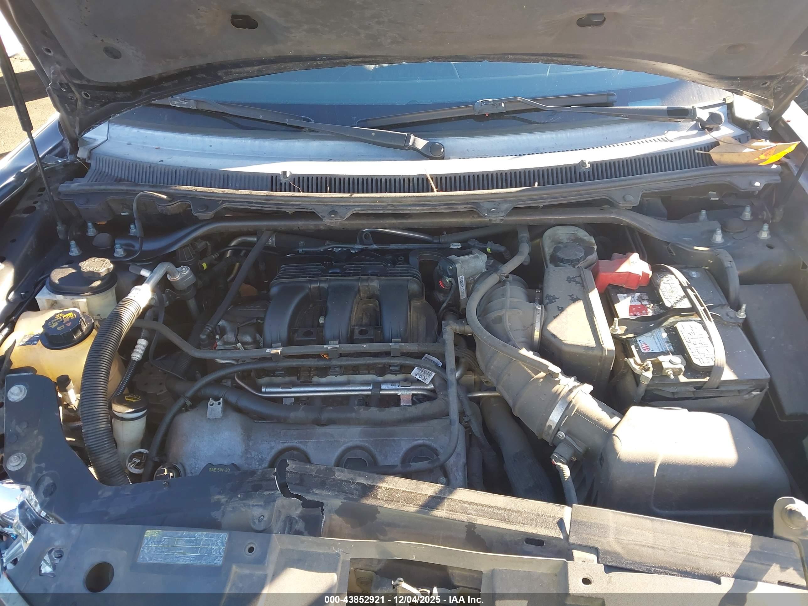 FORD FLEX image 10