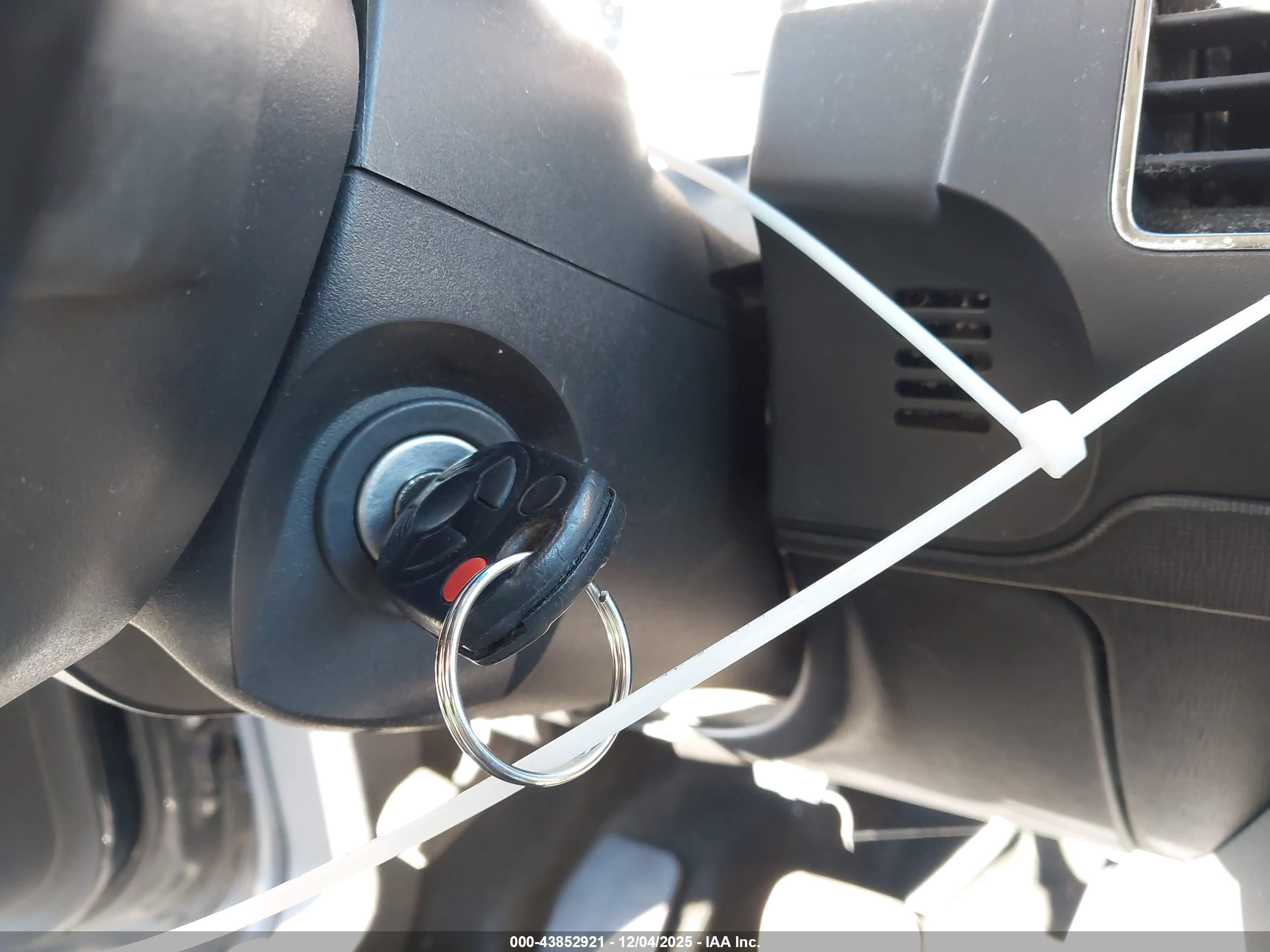 FORD FLEX image 11