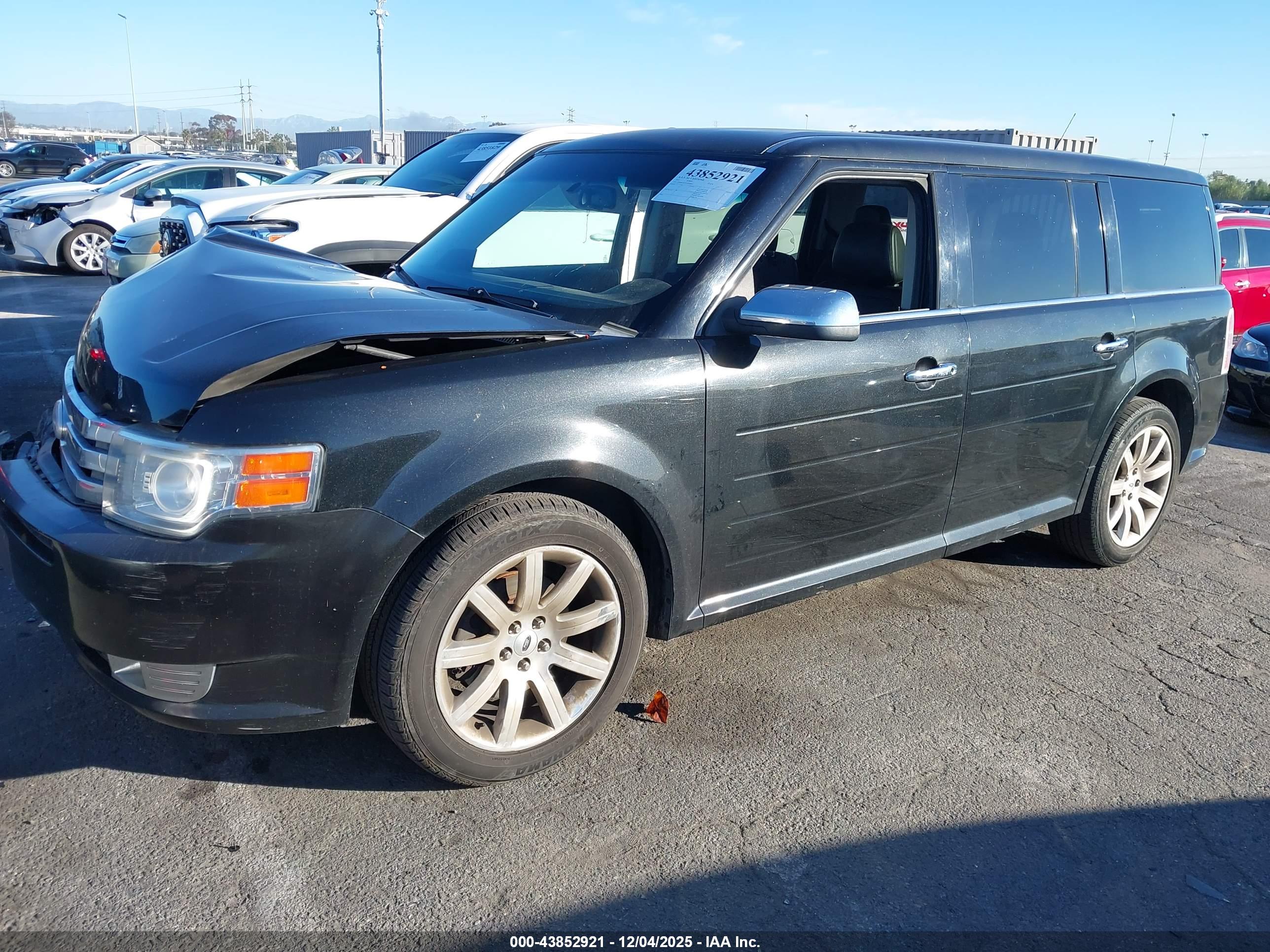 FORD FLEX image 2