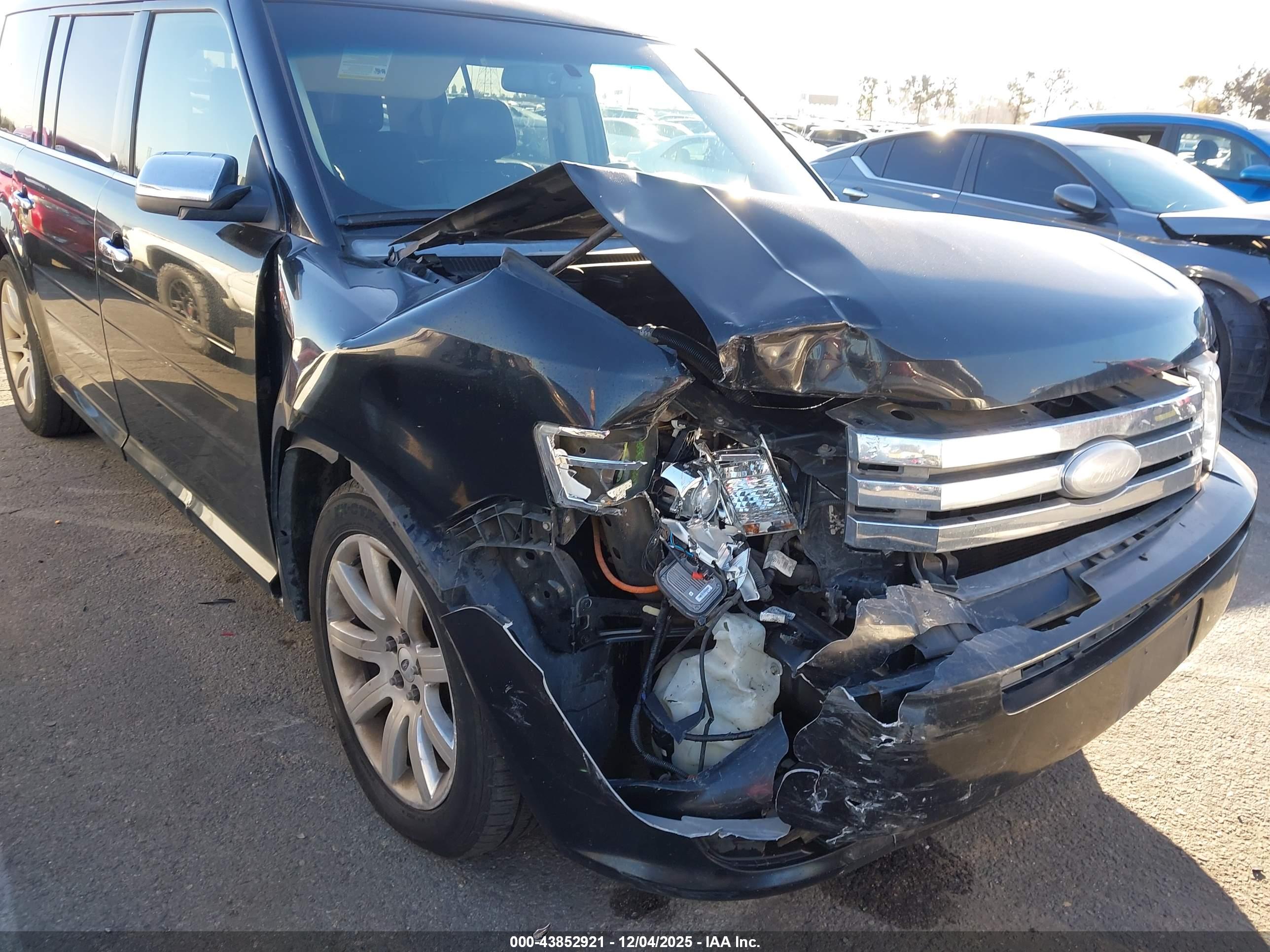 FORD FLEX image 6