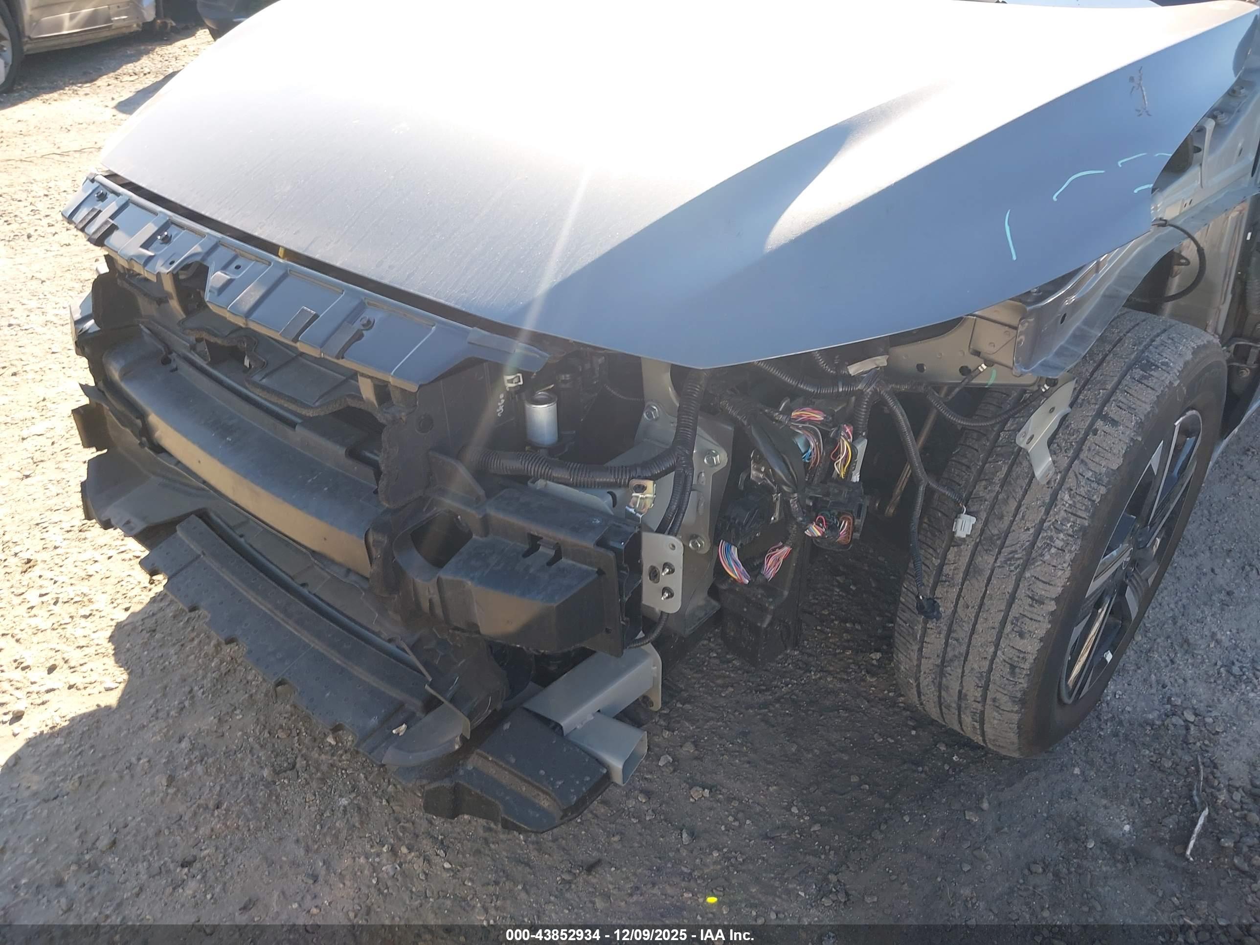 NISSAN SENTRA image 6