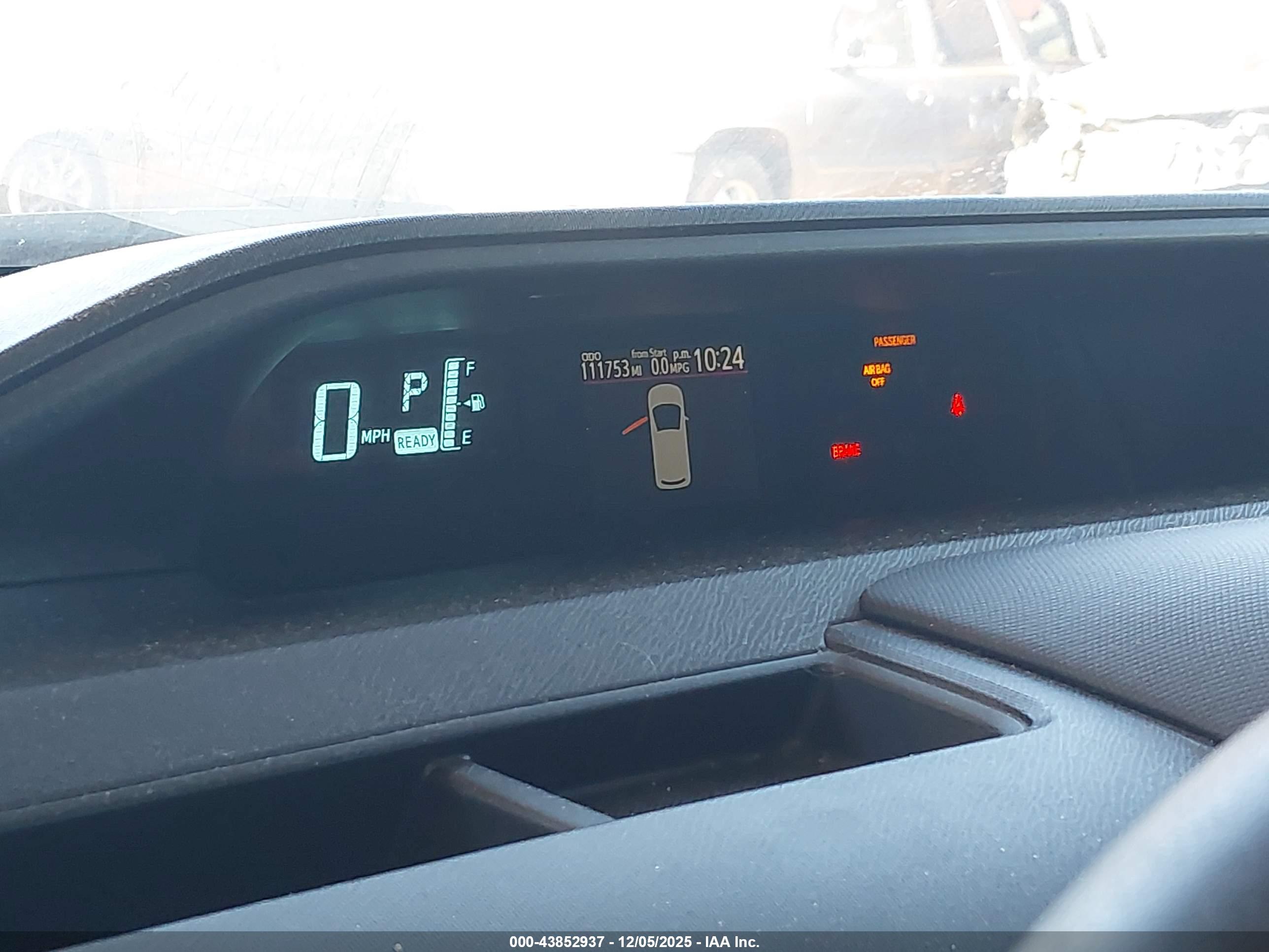 TOYOTA PRIUS image 7