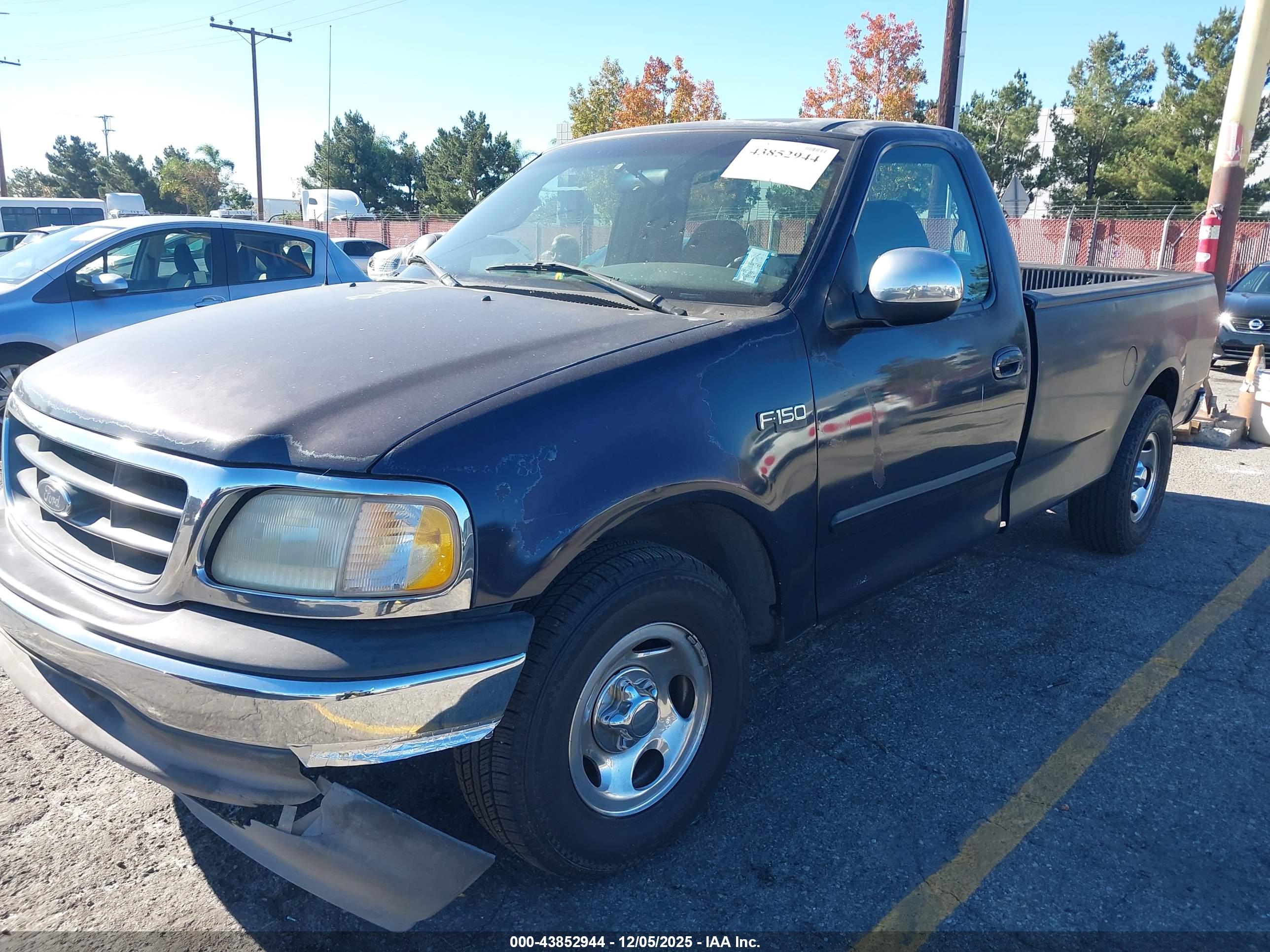 FORD F-150 image 2