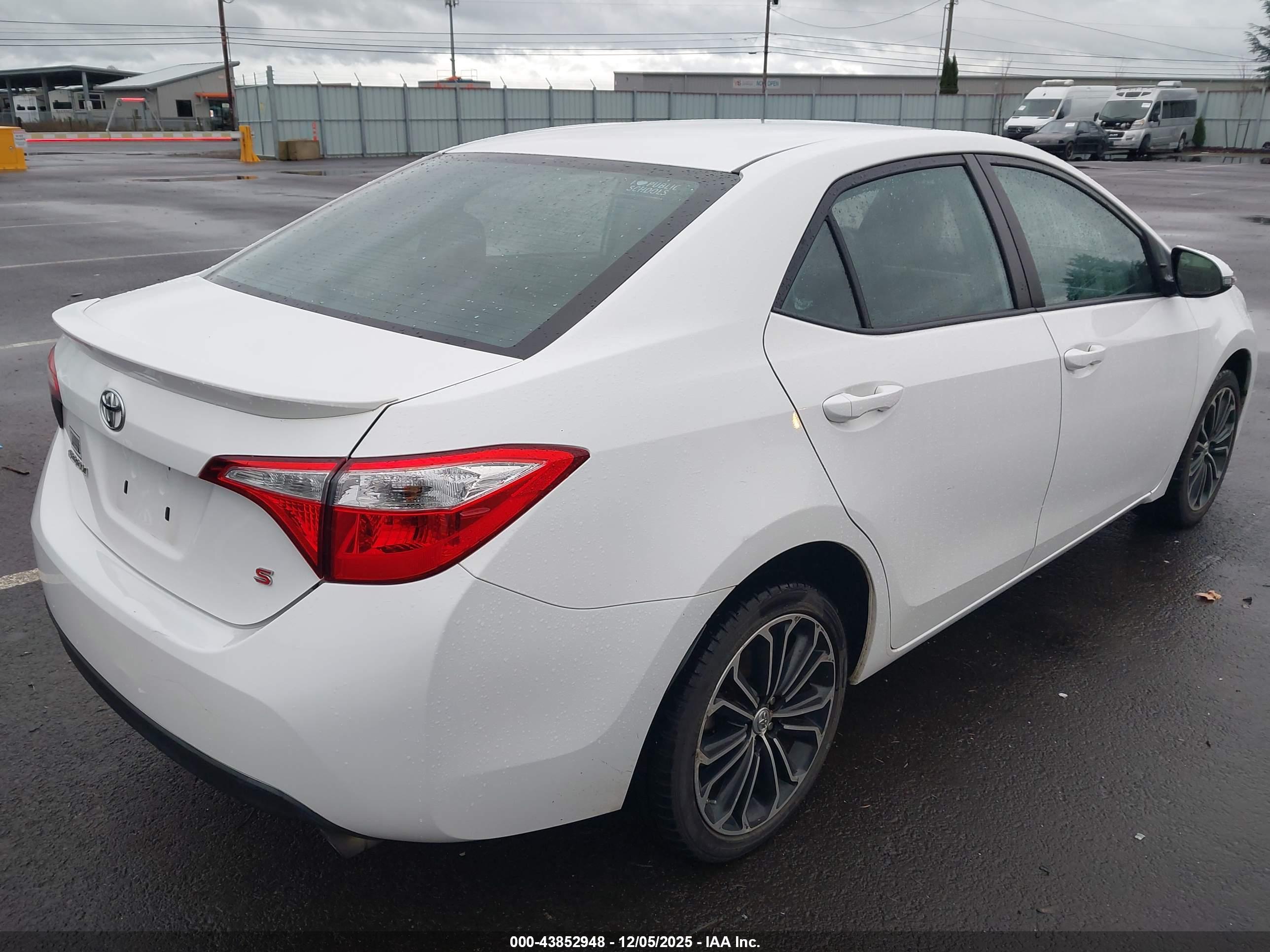 TOYOTA COROLLA image 4
