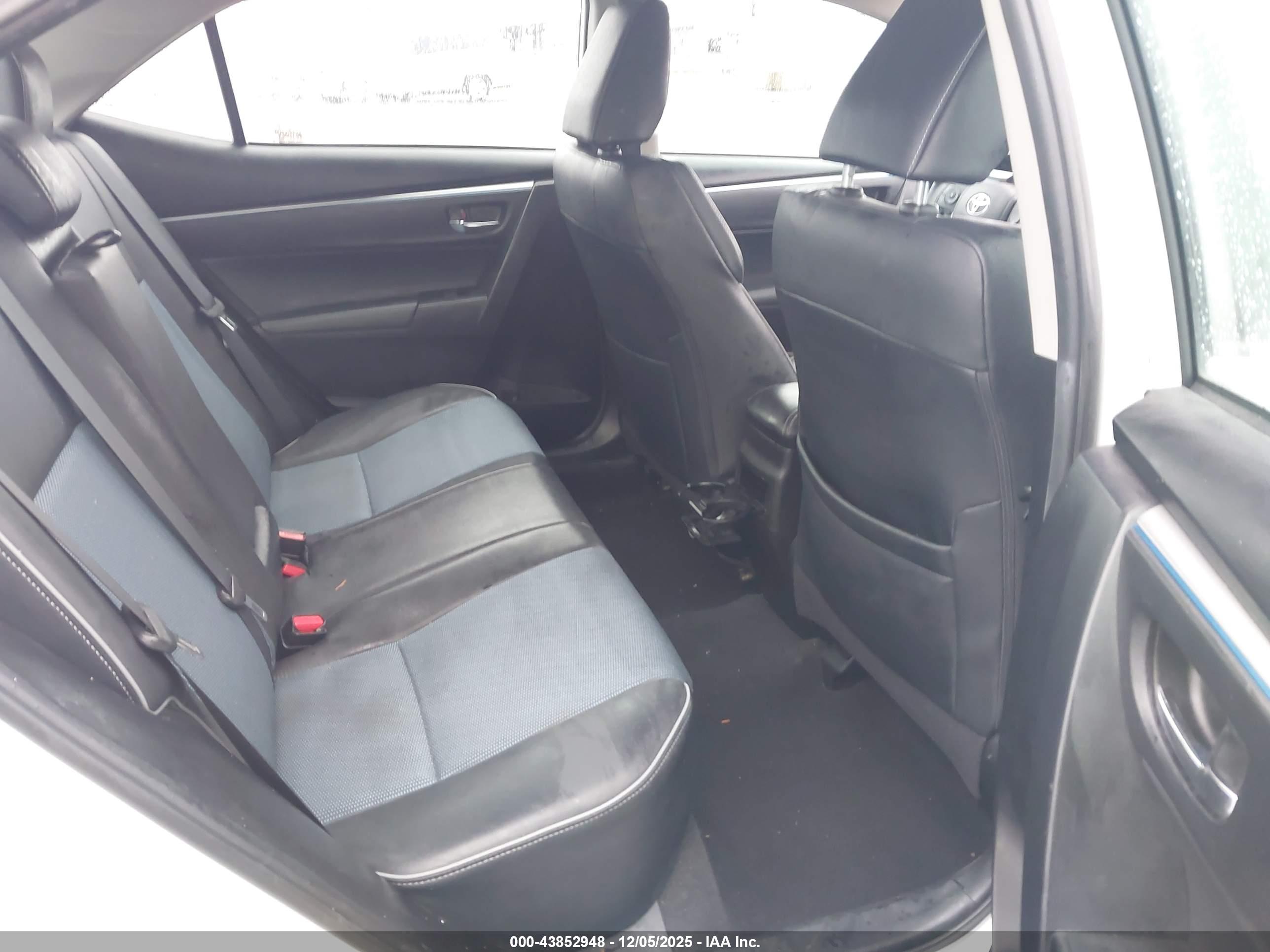 TOYOTA COROLLA image 8