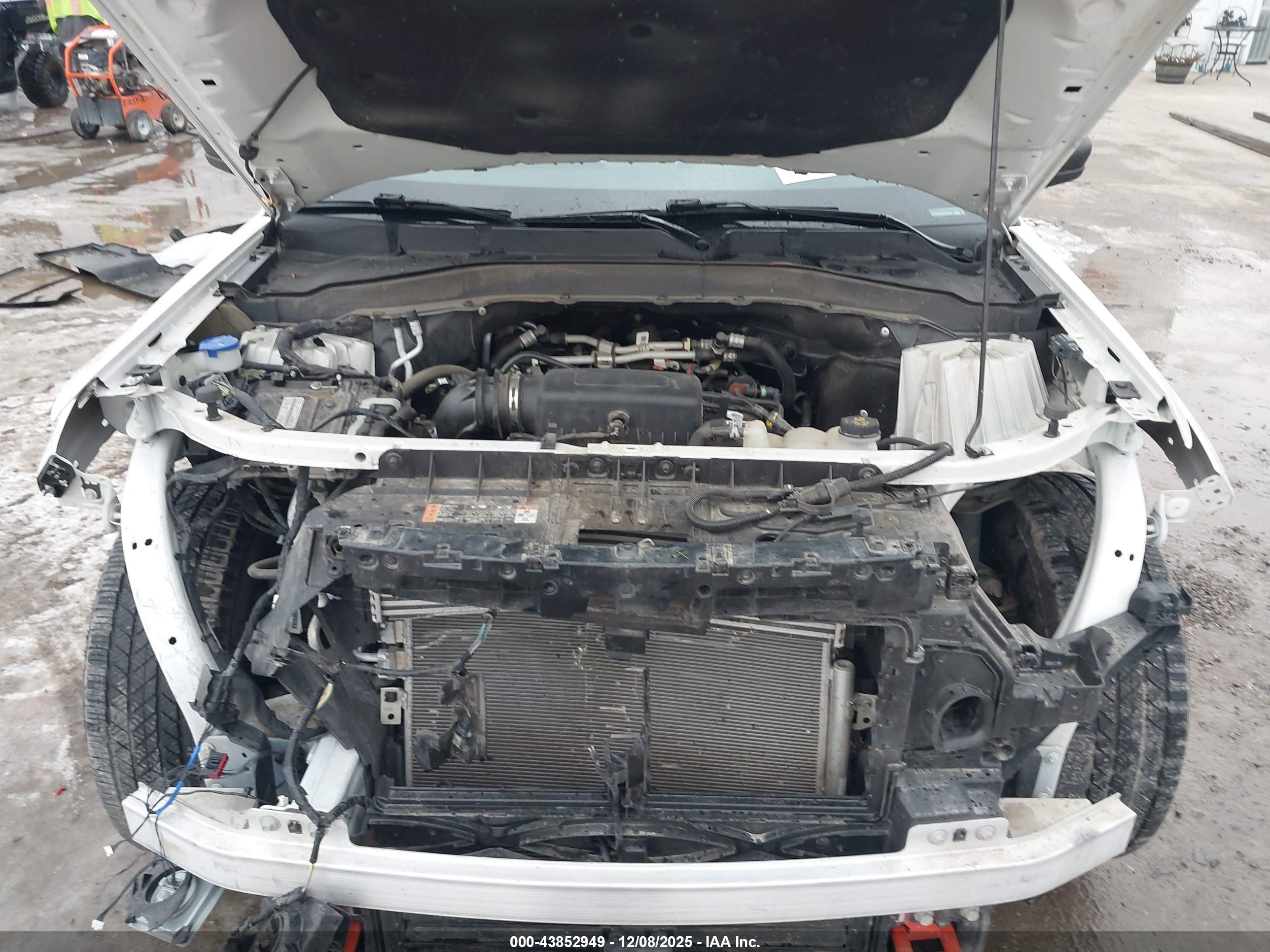 FORD EXPLORER image 10