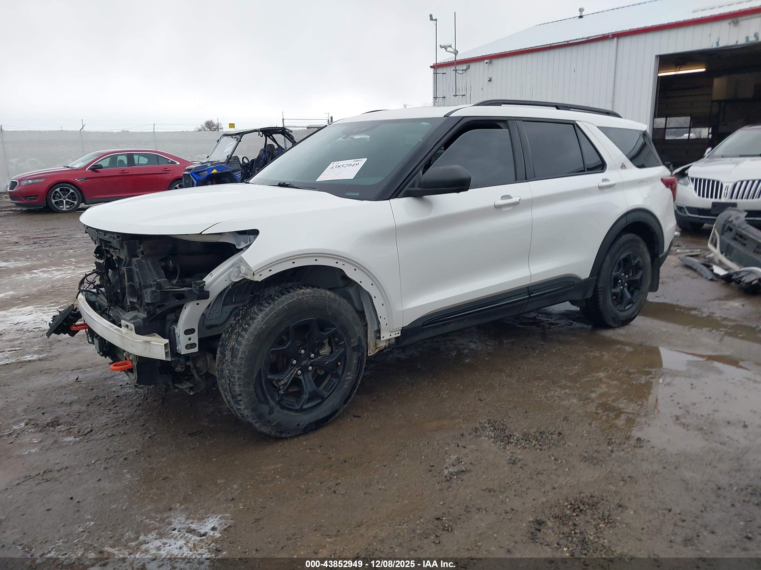 FORD EXPLORER image 2