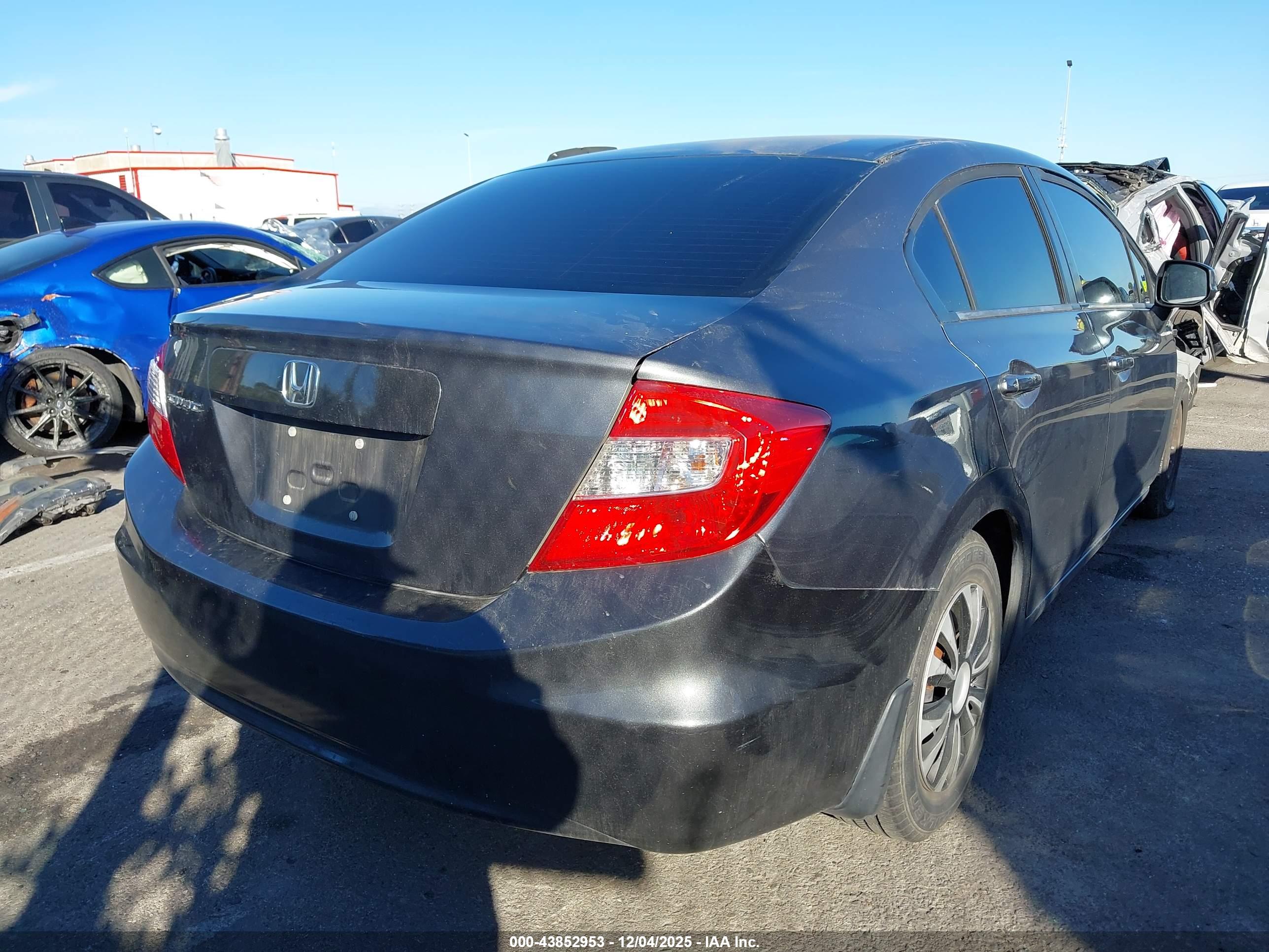 HONDA CIVIC image 4