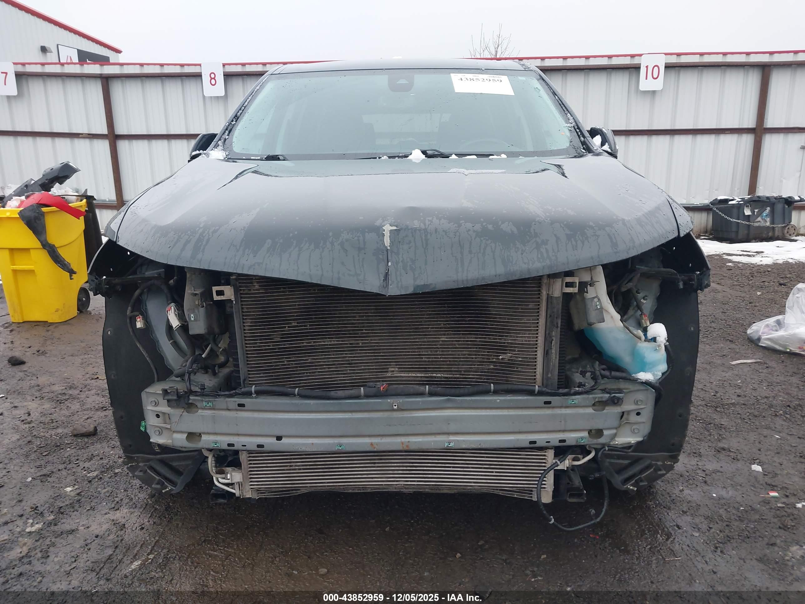 CHEVROLET TRAVERSE image 6